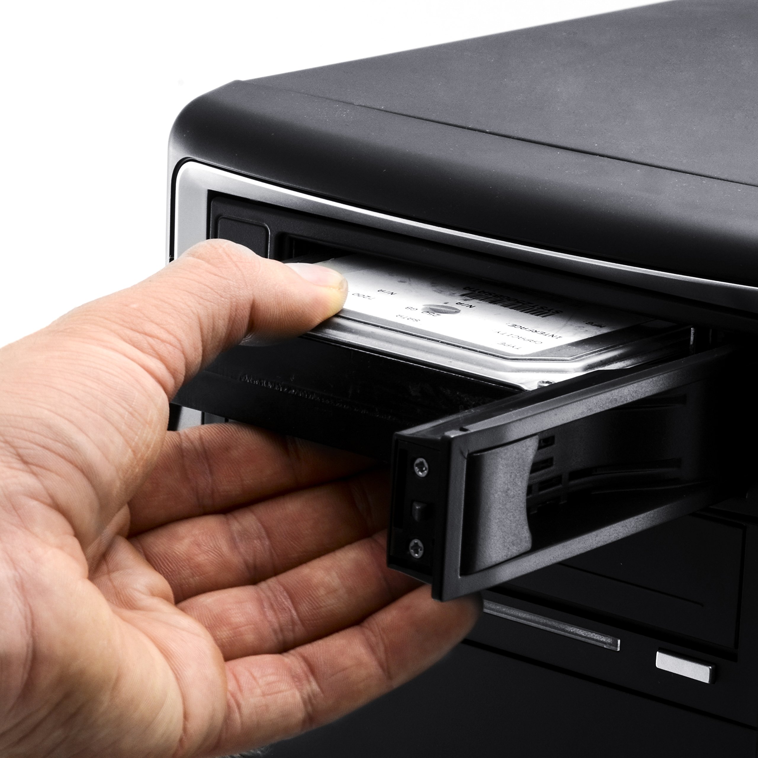 CSL - Telaio Removibile da 5,25 Pollici SATA Mobile Rack - Telaio per Disco Fisso SATA I II III HDD in Slot per unità da 3,25 Pollici - Fino a 6.0 GBit s - Kit antivibrazioni - chiudibile
