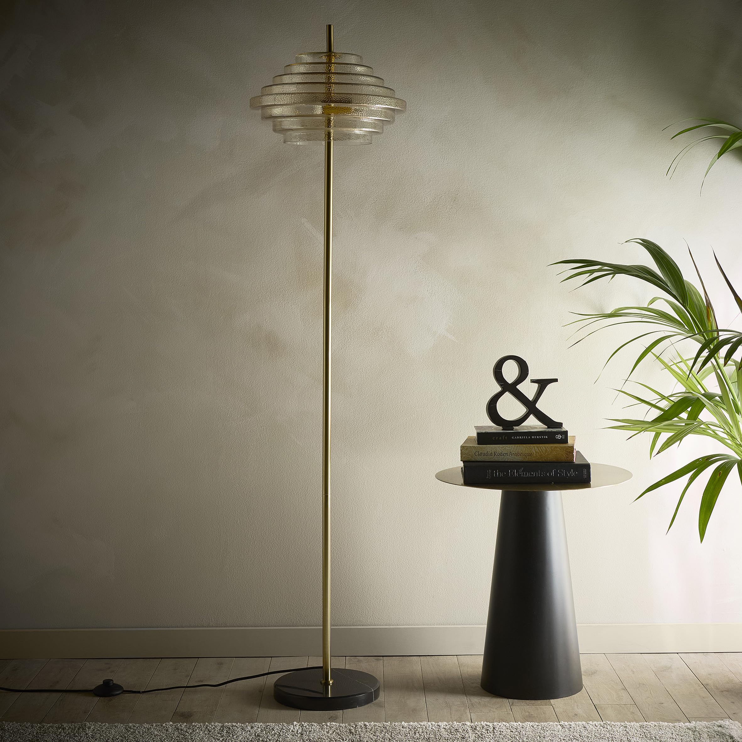 Kliving - Floor Lamp - Aspen - Tiered Glass - Brass - Amber