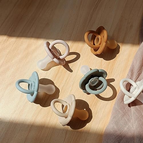 Miniatura 6 de Moonkie Juego de 2 chupetes Chupetes de bebé con diseño de una pieza con grandes agujeros de aire, silicona sin BPA, seguros para bebés de 0 a 6