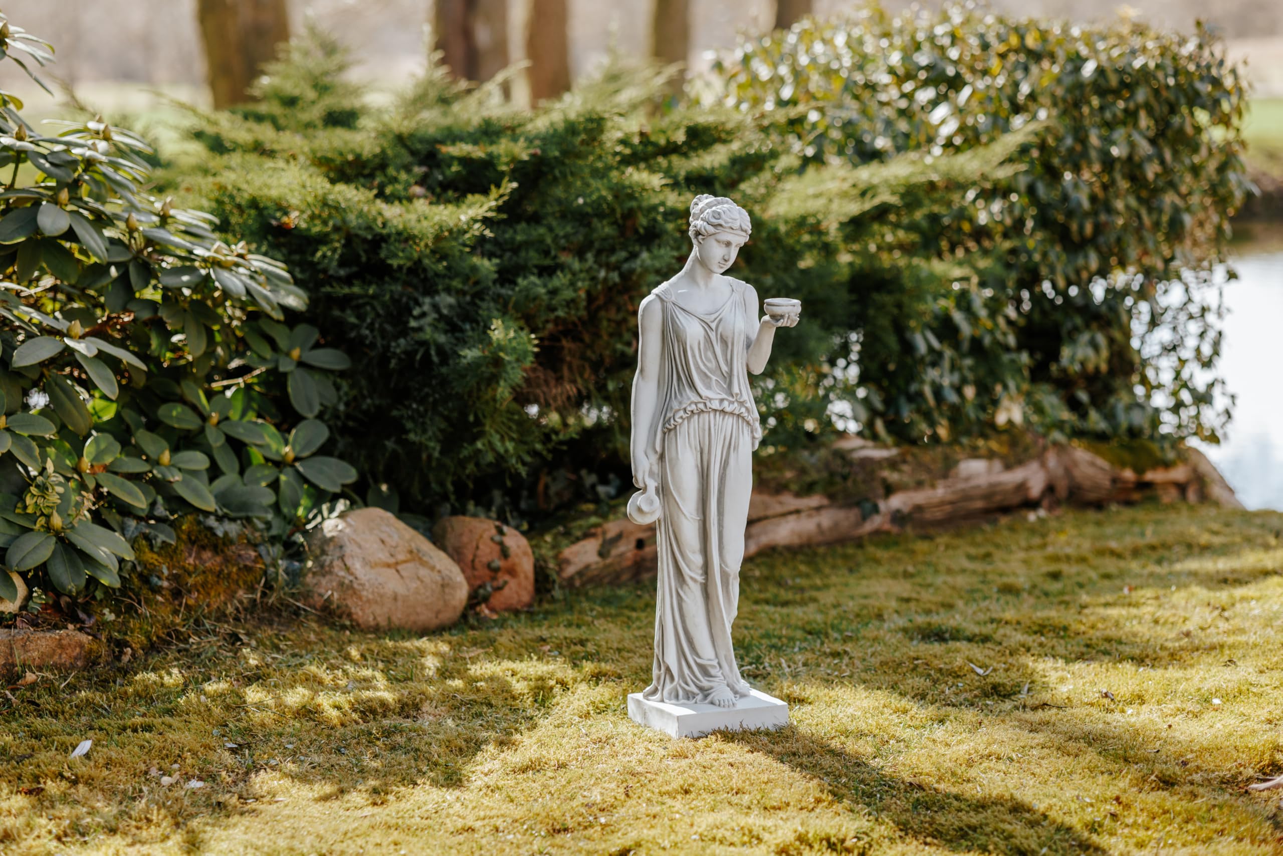 gartendekoparadies.de Statue der Hebe, Göttin der Jugend, Steinguss, Grau, 80 cm, 20 kg, Frostsicher, Klassische Gartenskulptur