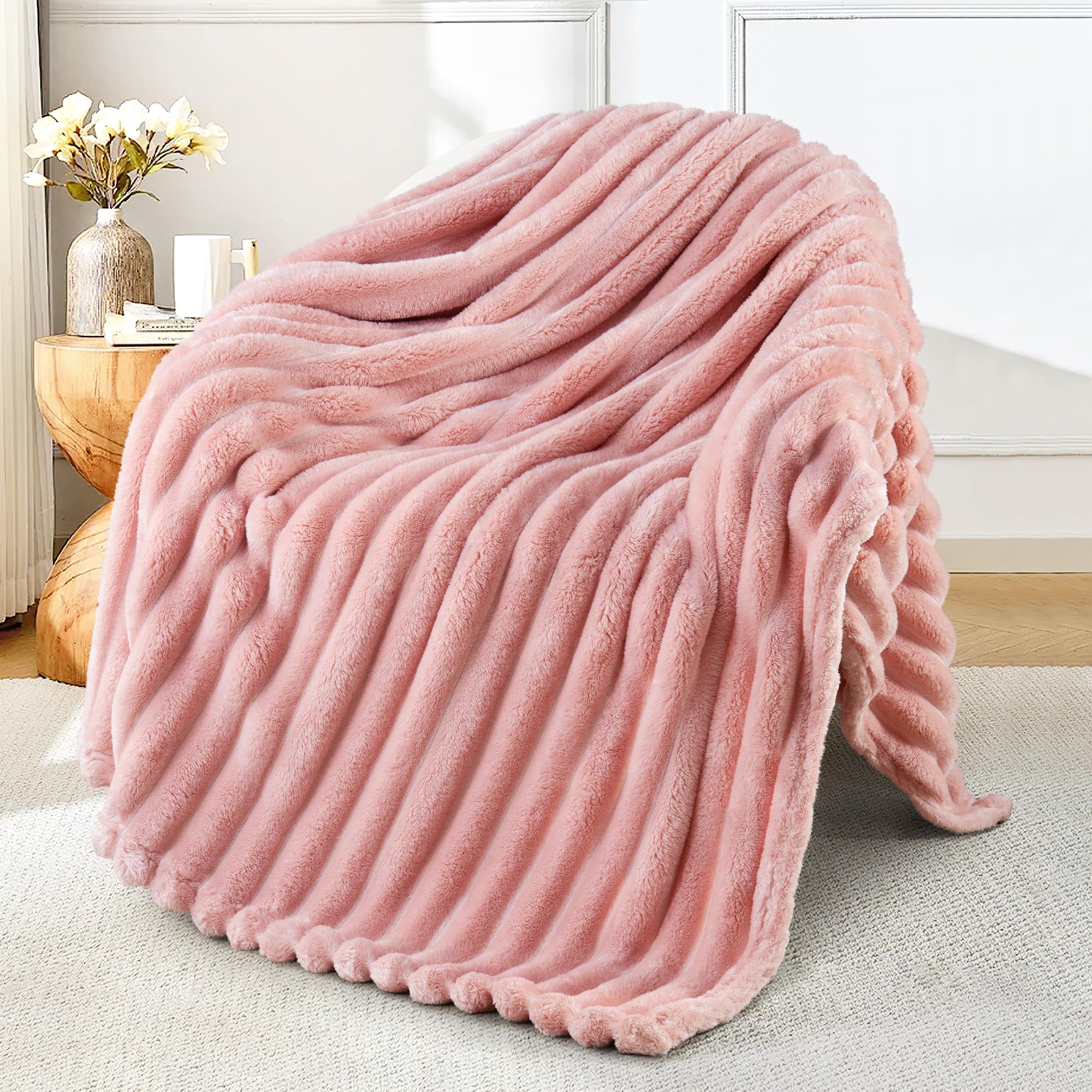 Fleece Throw Blanket for Couch, Super Soft Striped Jacquard Bed Blanket, Lightweight Fuzzy Cozy for All Seasons, 127x152 CM, Pink