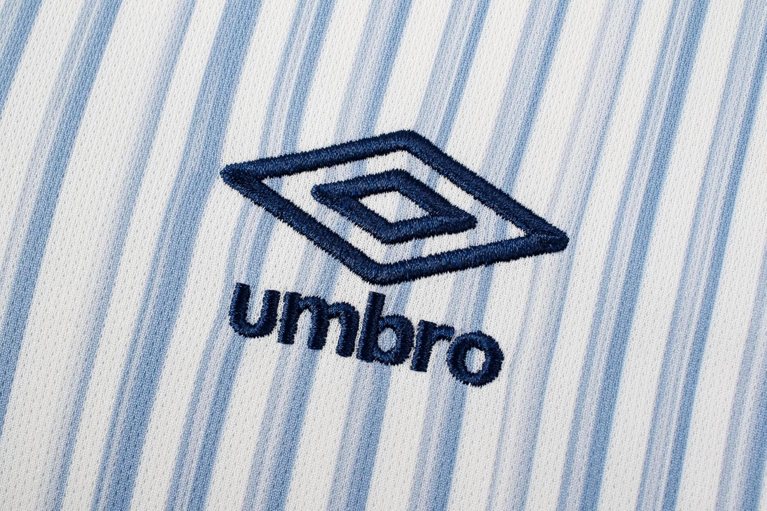 Umbro 2026 Men's Authentic El Salvador National Soccer Team Pre Match Jersey