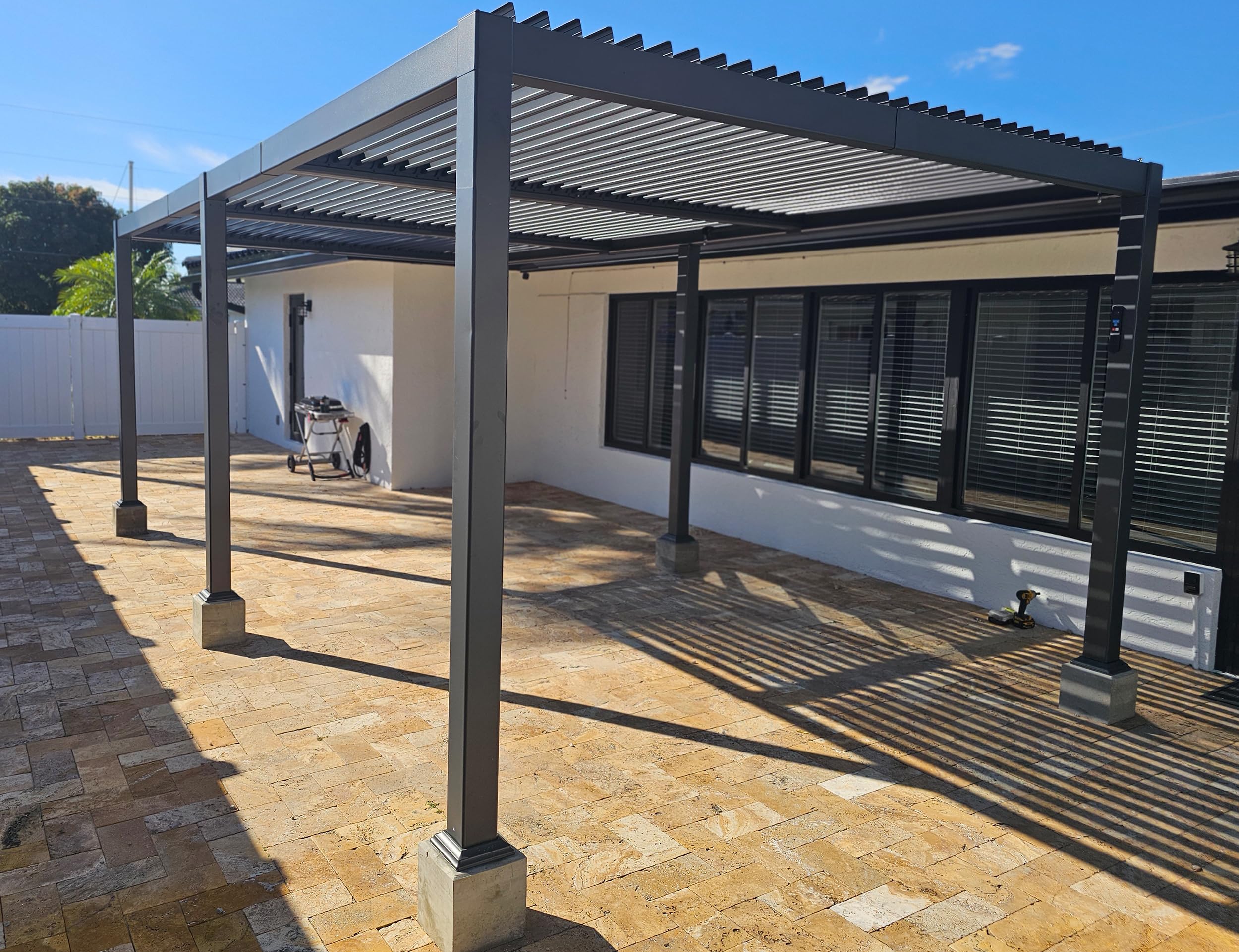 PURPLE LEAF Pergola Bioclimática 3,5 x 6,35 m de Aluminio, Cenador de Jardín Exterior con Cuchillas Orientables, Resistente a Intemperias, Pérgola Jardín Exterior para Terraza y Carport, Gris