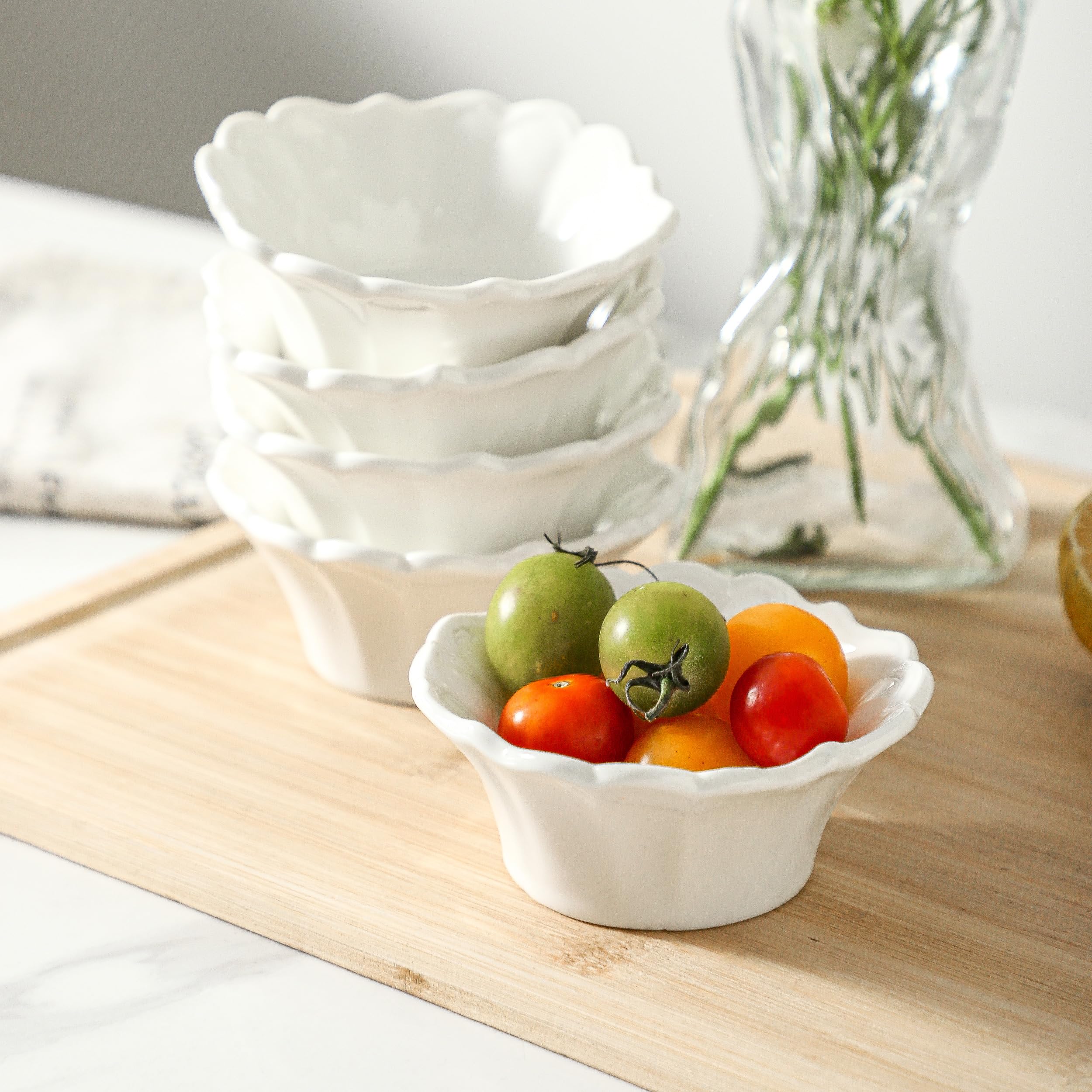 UIBFCWN 16 Piezas Cuencos Aperitivos, Cuencos para Salsa, Cuencos de porcelana para Salsas de Soja, 100ml Cuencos Pequeños de Aperitivo para Ketchup, Especias, Vinagre, Salsas, Sushi - 9,5 x4cm