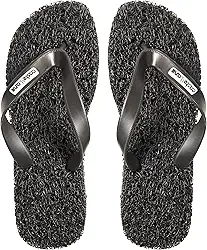 Chinelo Confort Masculino indicado para pessoas que sofrem com Fascite Plantar, esporão de calcâneo, Hiperidrose PLantar e Neuroma de Morton, além disso, dá a sensação de estar pisando em um tapete macio.