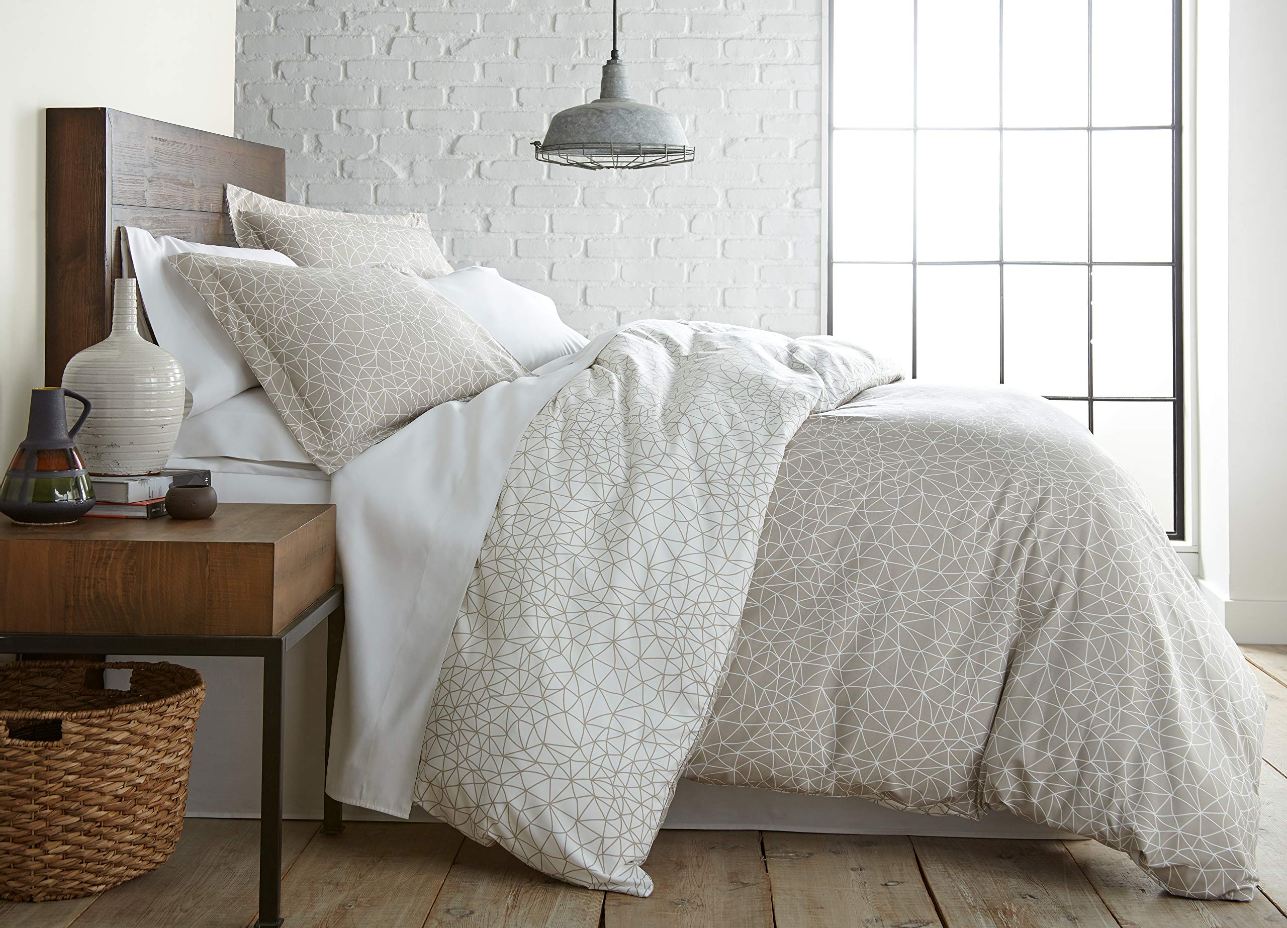 Southshore Fine Living, Inc. Geometric Print Duvet Cover, Queen Size/Full Size - Reversible Premium Full/Queen Bedding Set, Easy Care Duvet Cover Full/Queen, 2 Pillow Shams - Geometric Maze Taupe