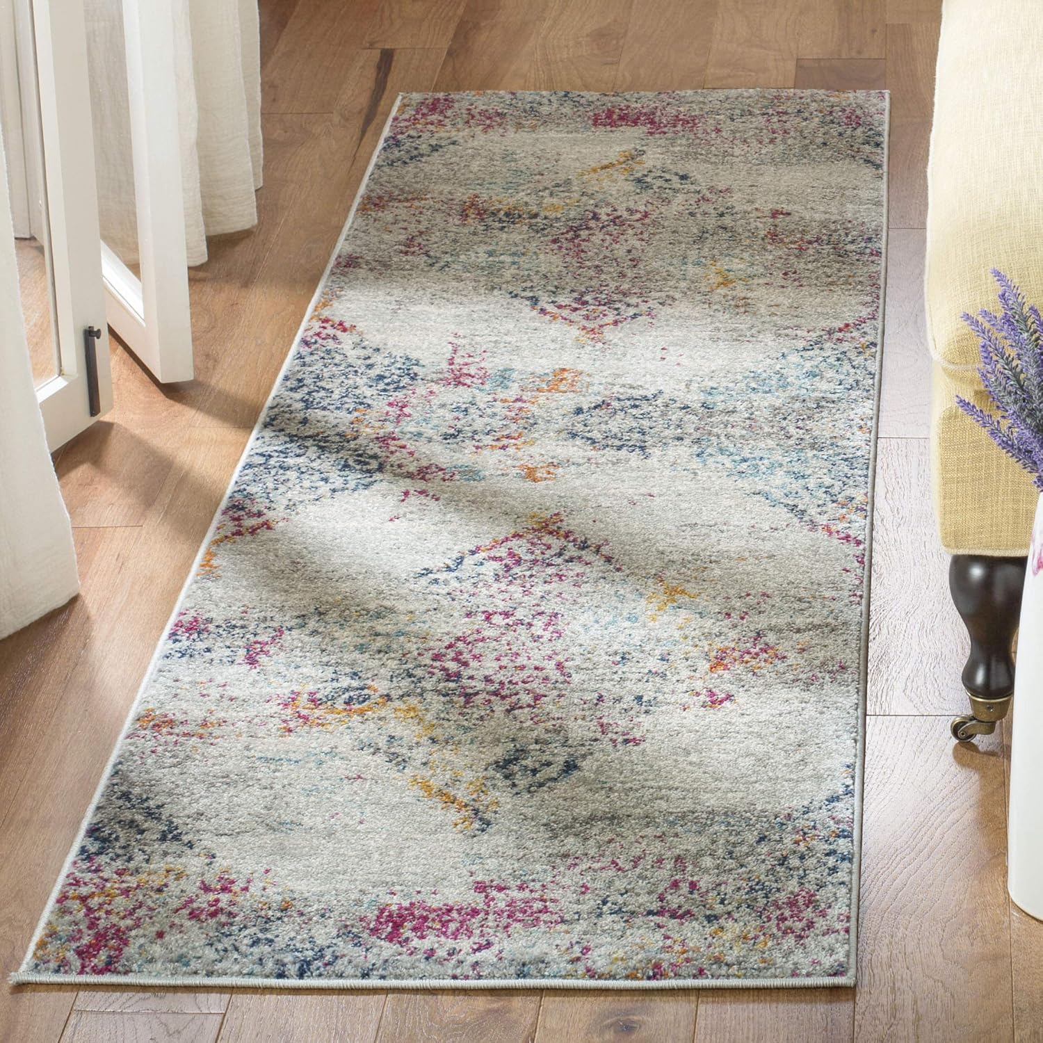 SAFAVIEH Madison Collection Runner Rug - 2'3" x 8', Light Grey & Fuchsia, Boho Medallion Distressed Design, Non-Shedding & Easy Care, Ideal for High Traffic Areas in Living Room, Bedroom (MAD157R)
