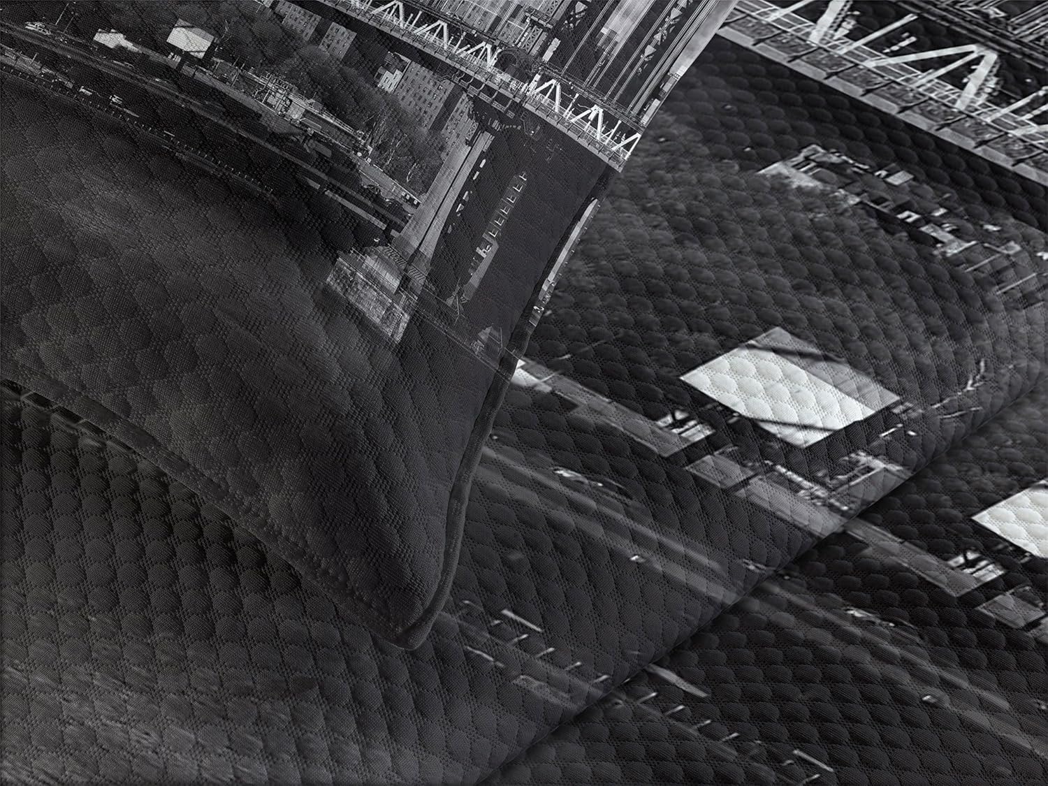 Ambesonne New York Bedspread, Black and White Panorama of NYC Skyline Focus on Manhattan Bridge Photograph Print, Decorative Quilted 2 Piece Coverlet Set with Pillow Sham, Twin Size, Dark Grey Twin Dark Grey