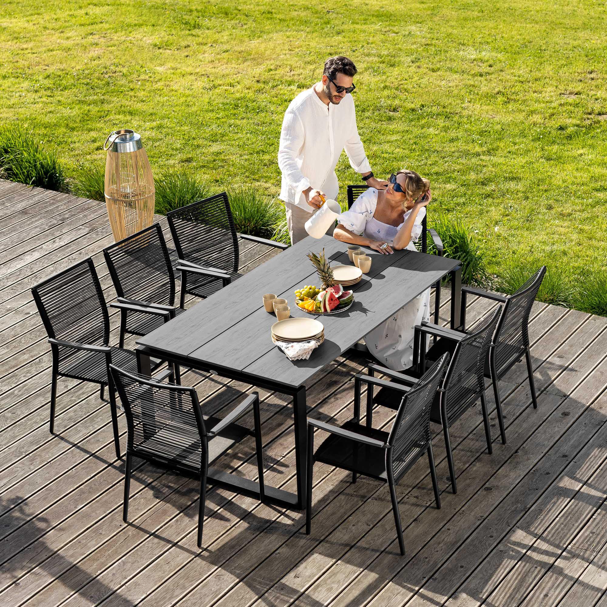 di volio Gartenmöbel PREZZA, langlebiges Gartenmöbel-Set für 6-8 Personen - Esstisch & 8 Stühle, Kunstholz & Aluminium, stapelbare und Bequeme Stühle (8+1)