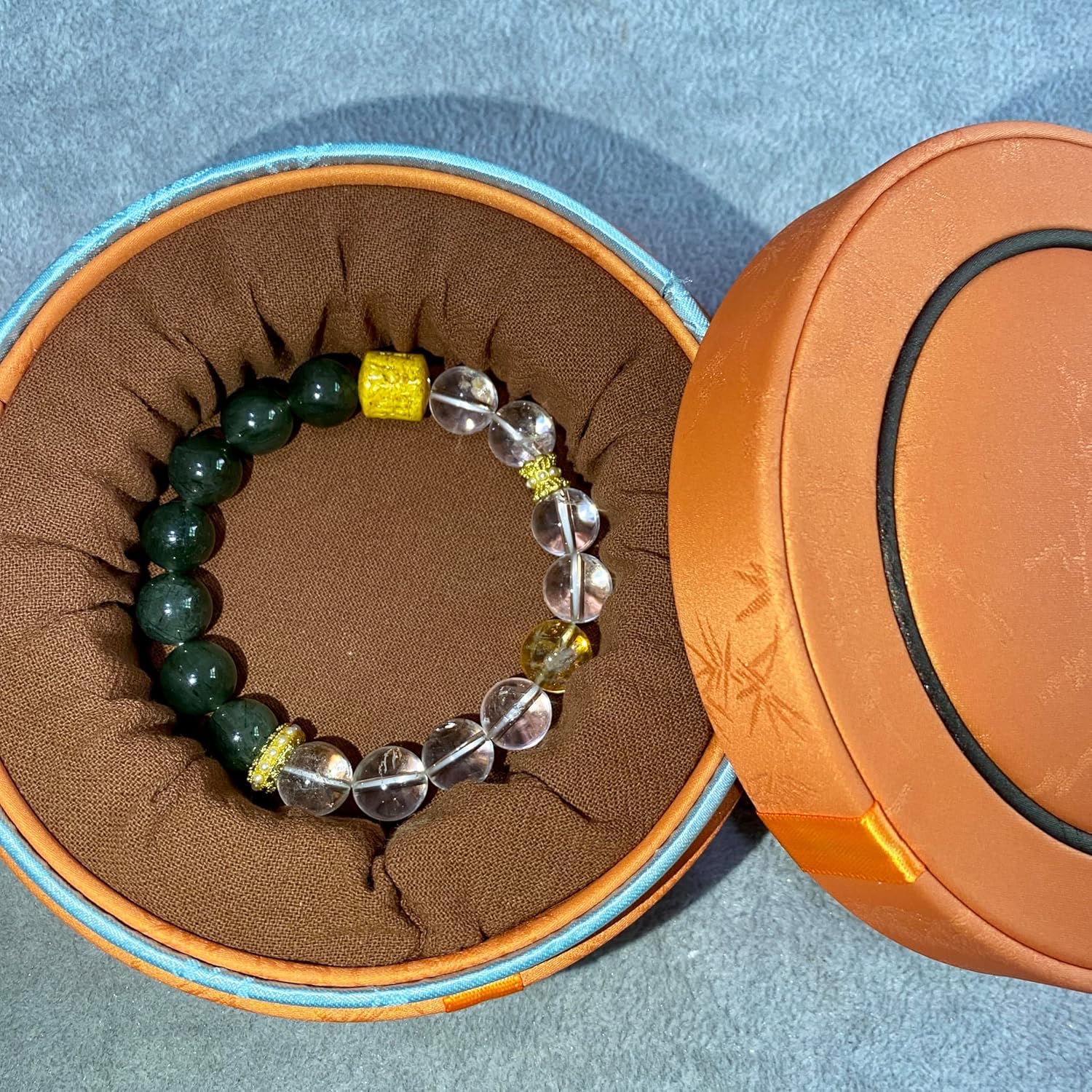 URED Natural Green Ghost Crystal Bracelet For Women Unisex Feng Shui Wealth Good Luck Beaded Bracelet Energy Chakra Healing Crystal Stone Bracelets For Woman Birthday Gift