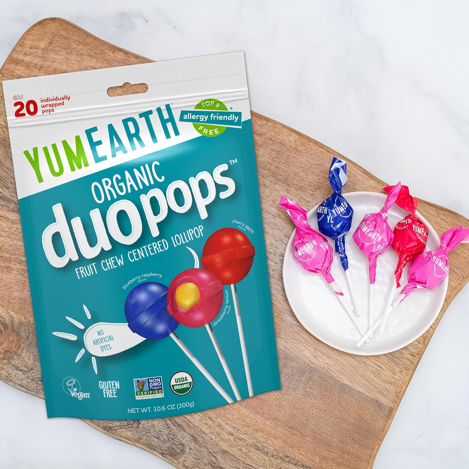 YumEarth Organic Duo Pops, Lollipops with Fruit Chew Centers - Allergy Friendly (Top 9 Free), No Artificial Dyes, Non GMO, Gluten Free, Vegan Candy Snacks - Individually Wrapped Pops (20 Count (Pack of 1))