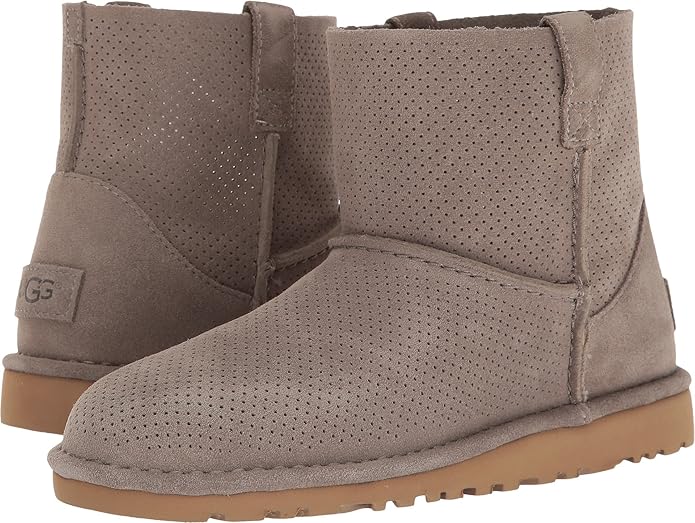Ug W Classic Unlined Mini Perf Women's Boots, Black, 5 US