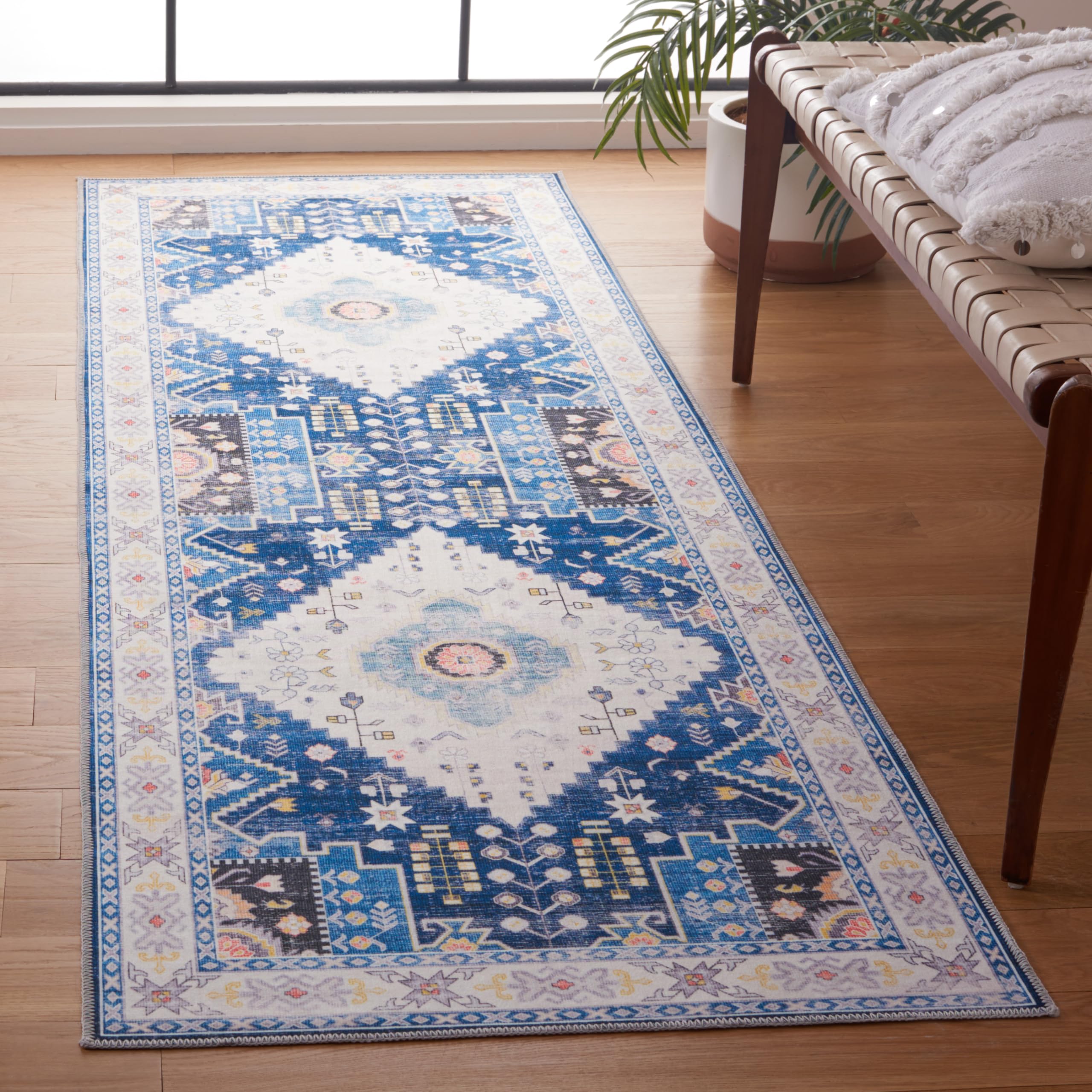 Alfombra para pasillos estrechos transitados en tonos azul y beige