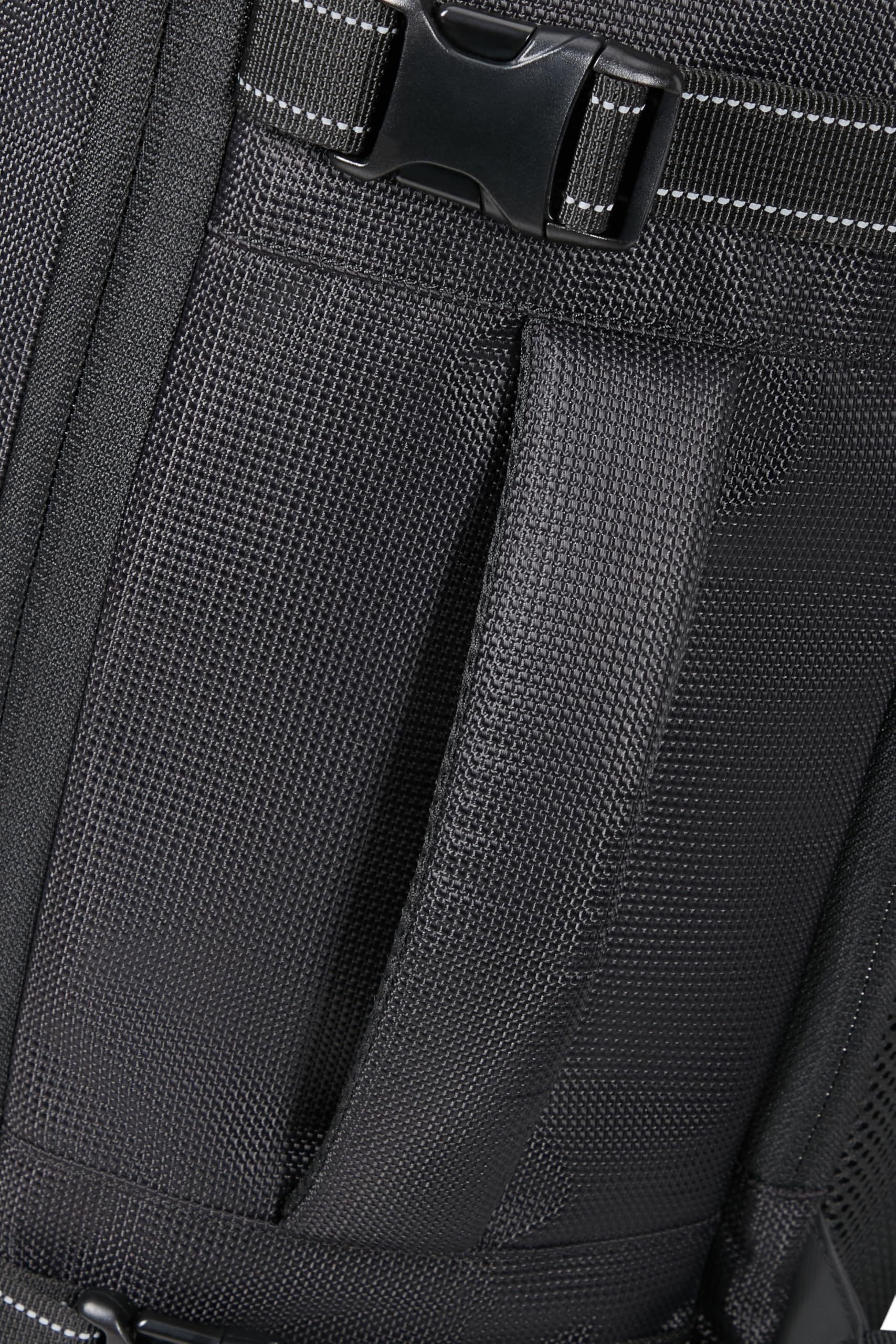 American Tourister Take2Cabin Pro - Borsa da cabina EasyJet (45 x 36 x 20 cm, 38 L, 0,80 kg) - Bagaglio a mano Underseat, Zaino aereo M Underseat, Nero Flash (Flash Black)
