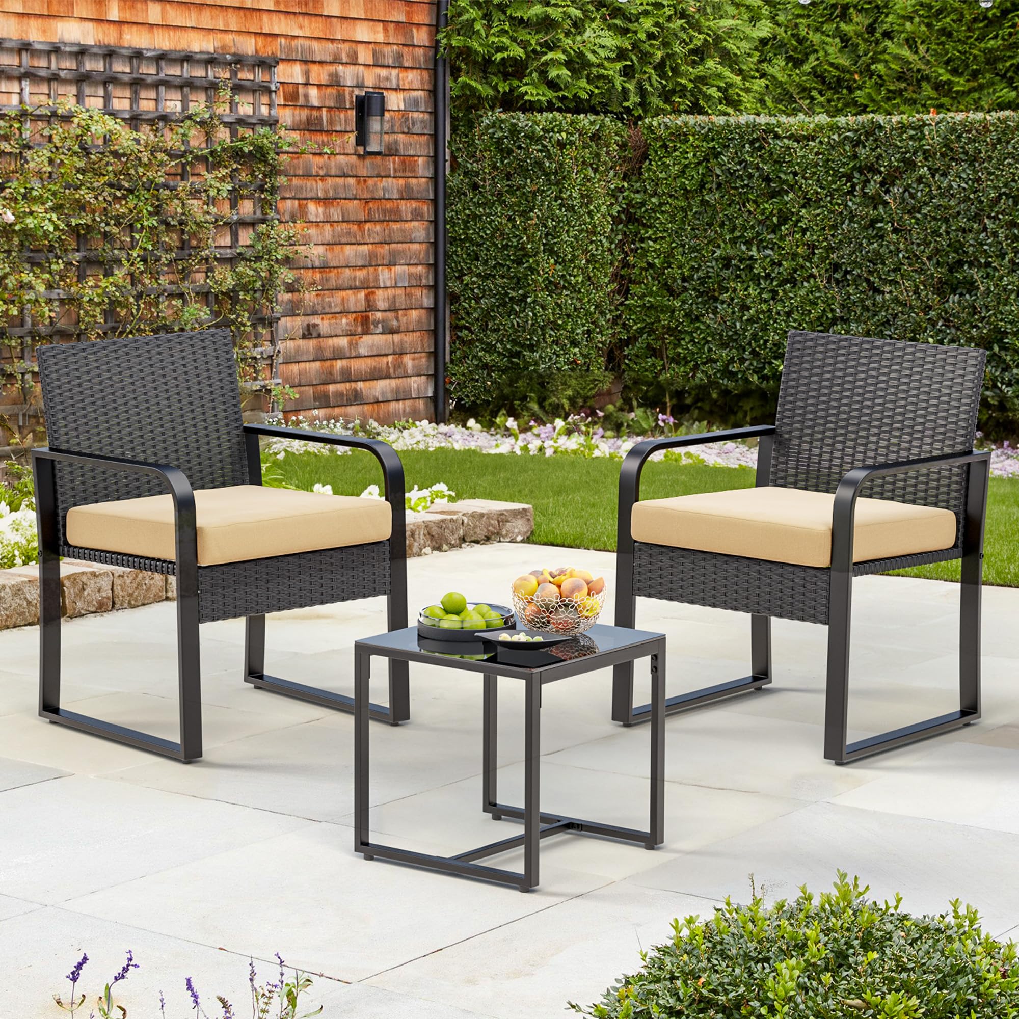 Bealife Salottino da Esterno in Rattan, Set Giardino 3 Pezzi con 2 Poltrone Imbottite + Tavolino con Piano in Vetro, Mobili per Balcone e Terrazza (beige)