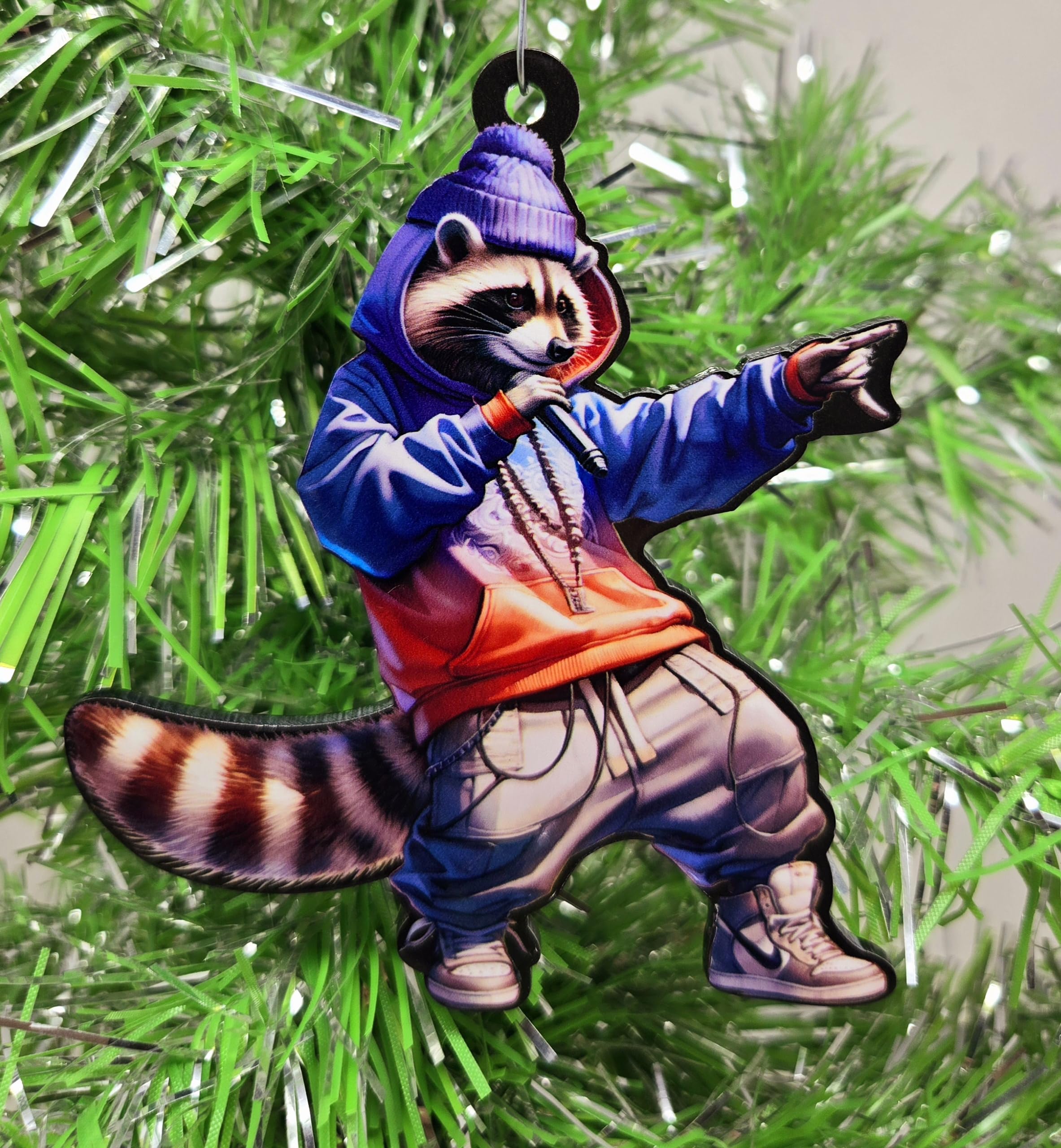 Raton laveur hip hop comme décoration de Noël originale et décalée