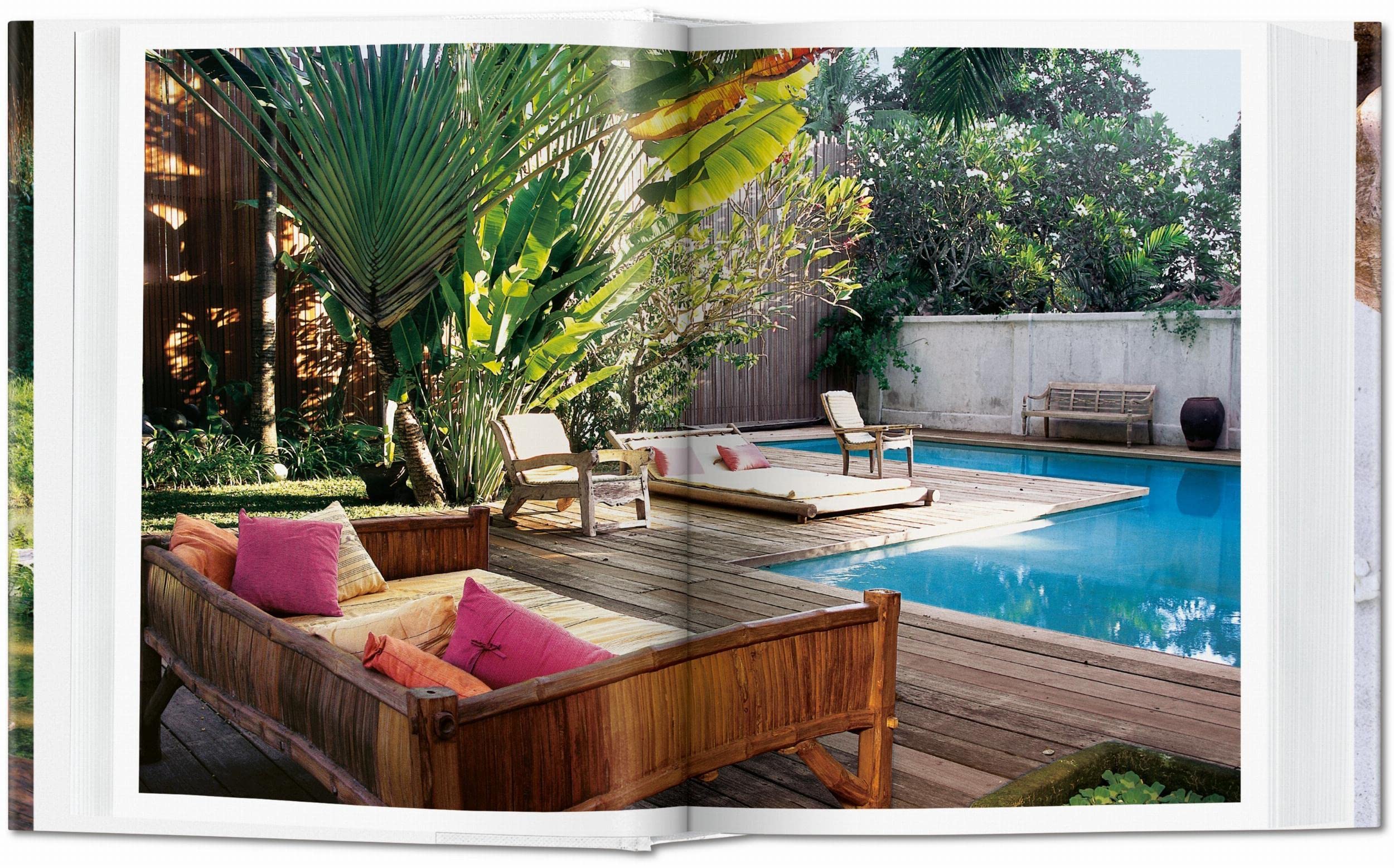 Living in Bali. 40th Ed. (45th Edition)