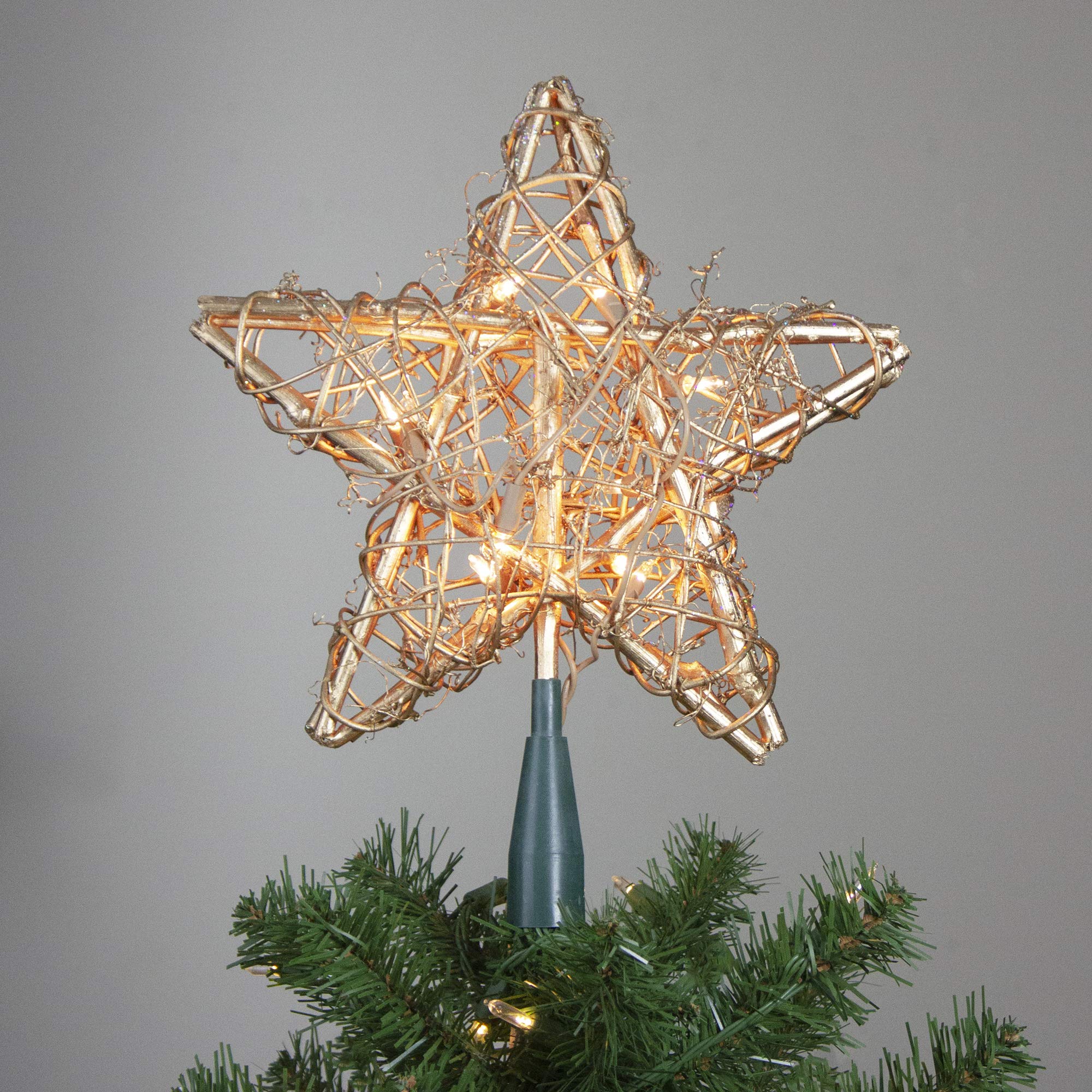 Amazon.com: Kurt Adler 20-Light Gold Rattan Star Treetop : Home