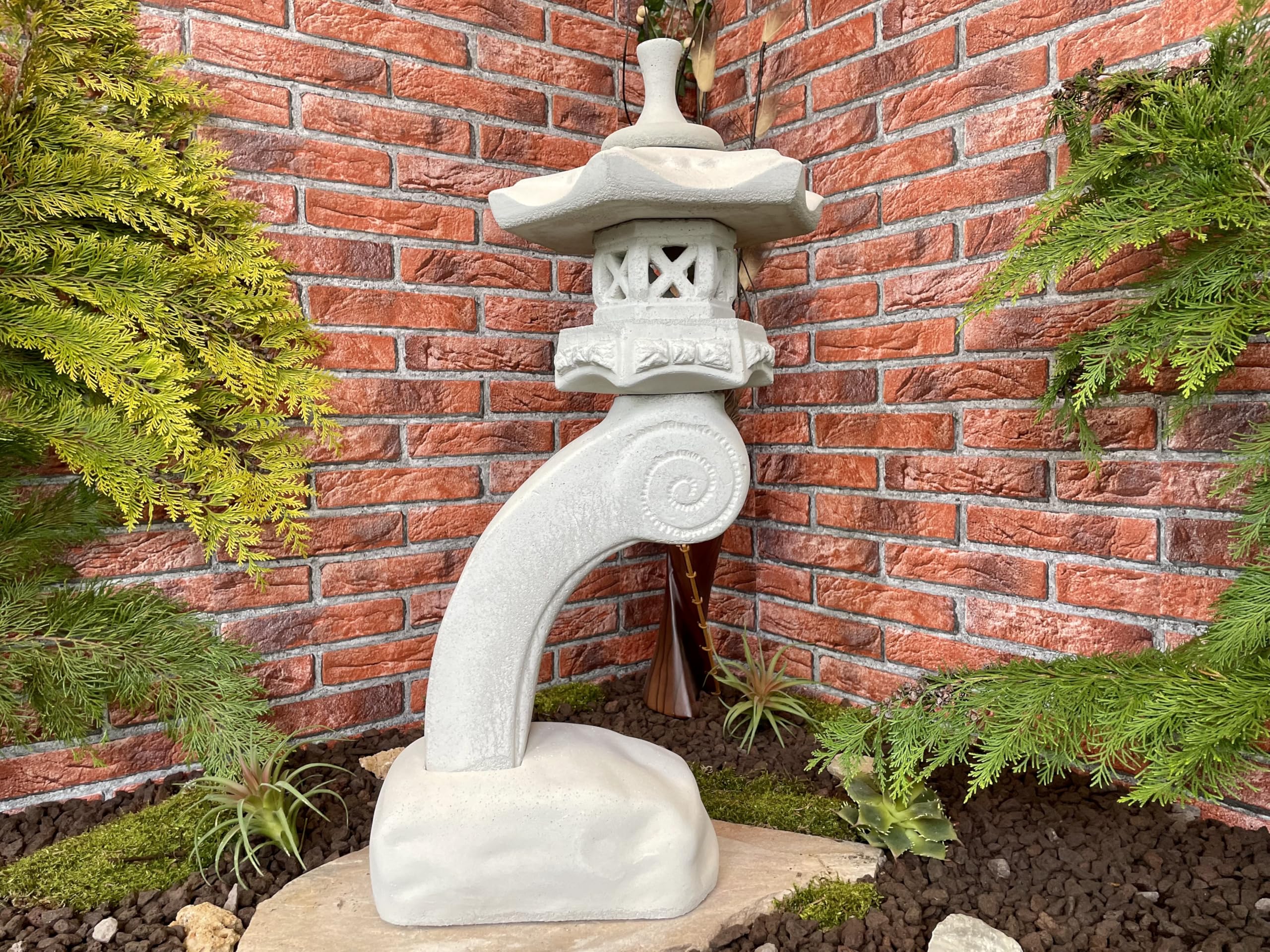 Steintempel im japanischen Stil 'Rankei A' - Handgefertigte Gartenfigur aus regionalem Steinguss - Zen - Dekoration für Garten & Terasse - wetterfest & langlebig