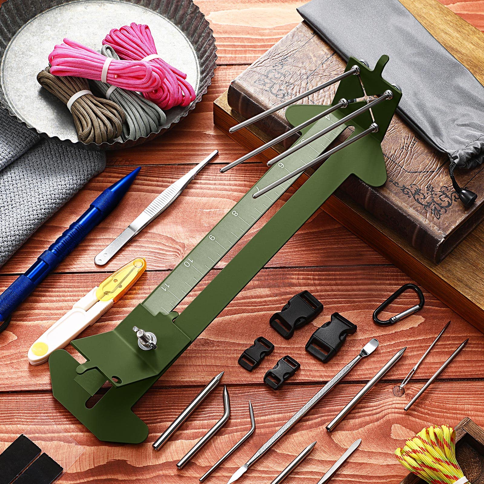 BBTO Paracord Armband Jig Kit Paracord Pin Set Einstellbare Länge Paracord Jig Armband Machen Knoten Werkzeuge Paracord FID Set Edelstahl Nähen Set (Armee Green)