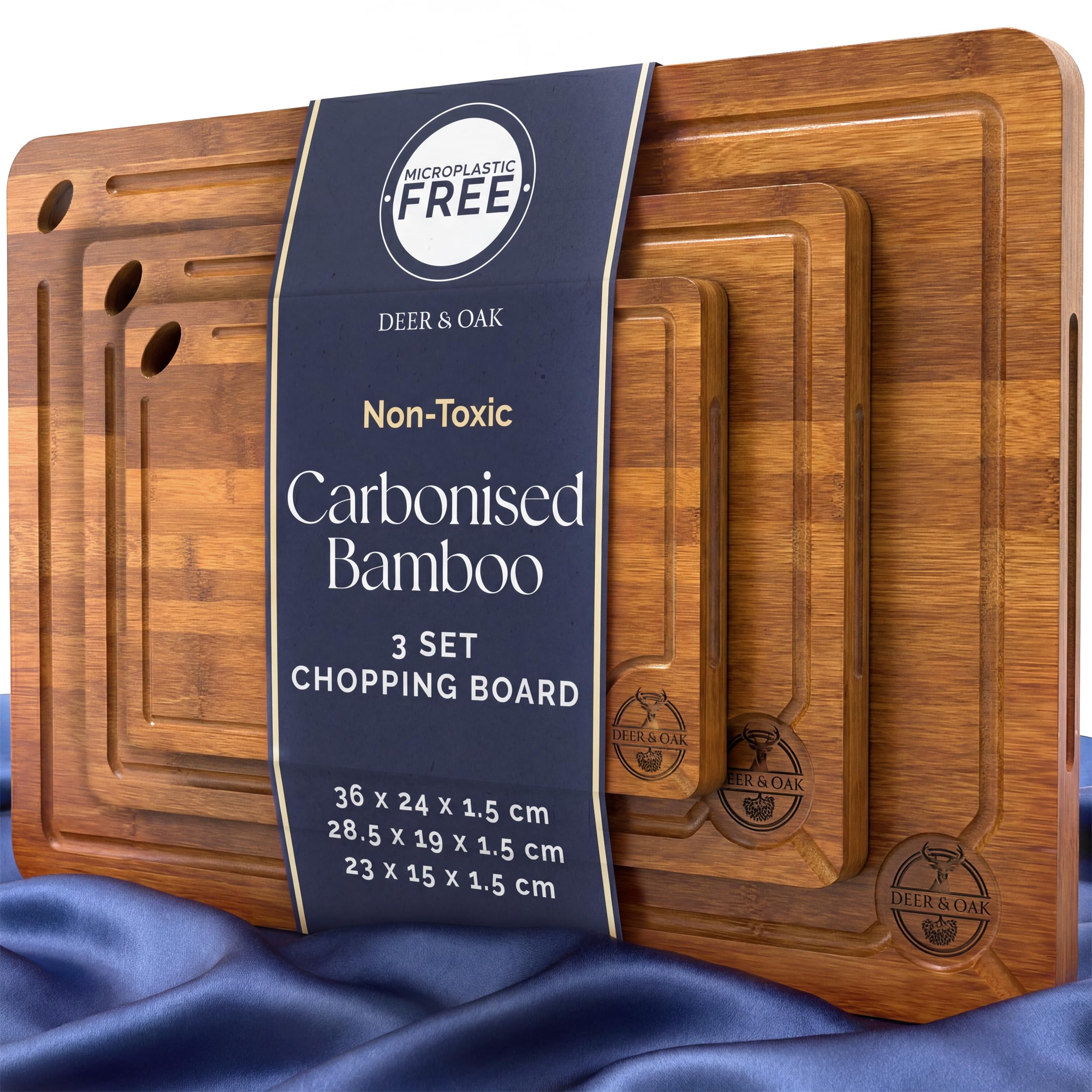 Deer & Oak 3-Piece Carbonised Bamboo Chopping Board Set – Pre-Oiled Large, Medium, & Small Sizes Wooden Chopping Boards for Kitchens with Side Handle and Hanging Hole
