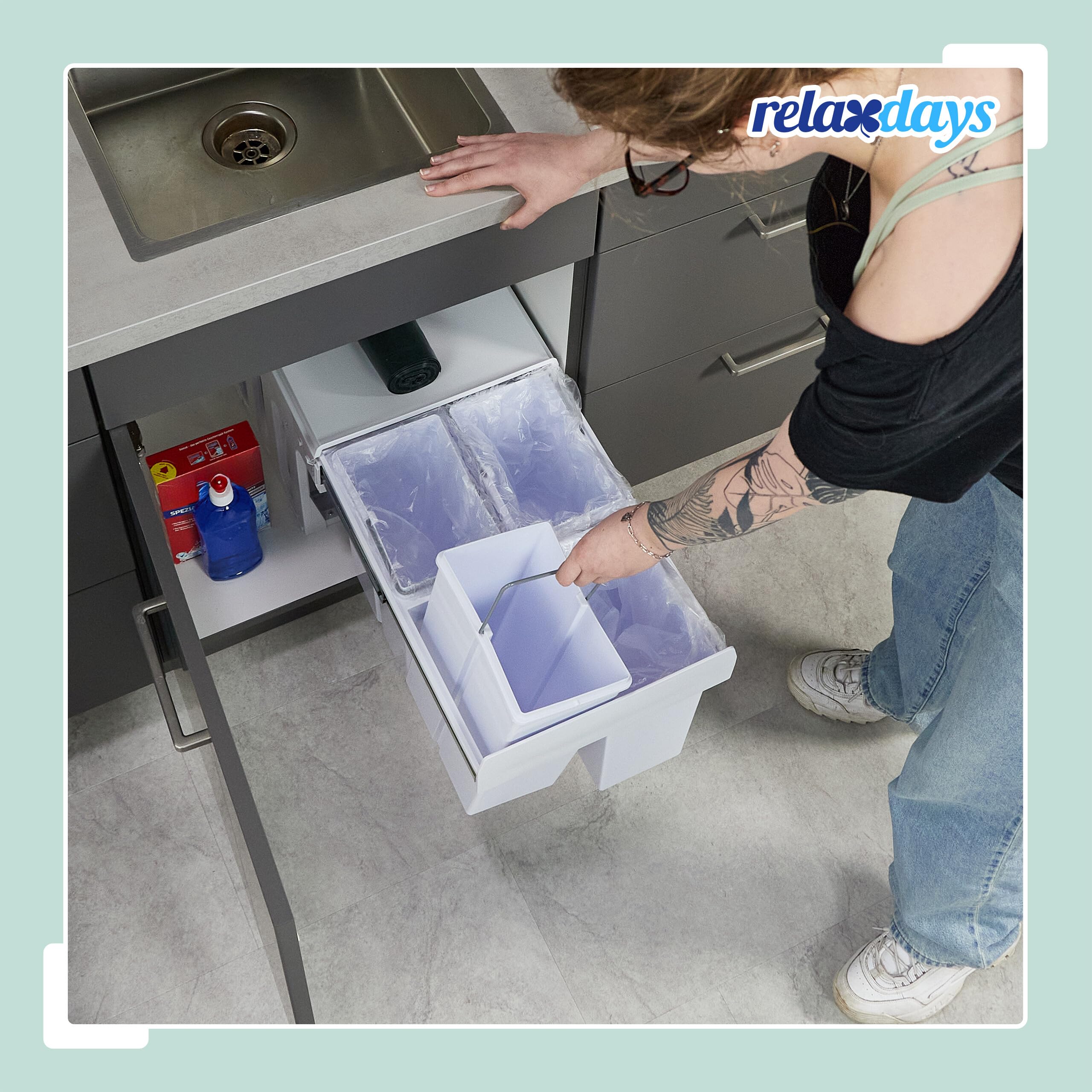 Relaxdays Einbaumülleimer, 4 Fächer, 4 x 8l, HBT: 35,1x34,3x48 cm, ausziehbar, Mülltrennsystem für Unterschrank, weiß