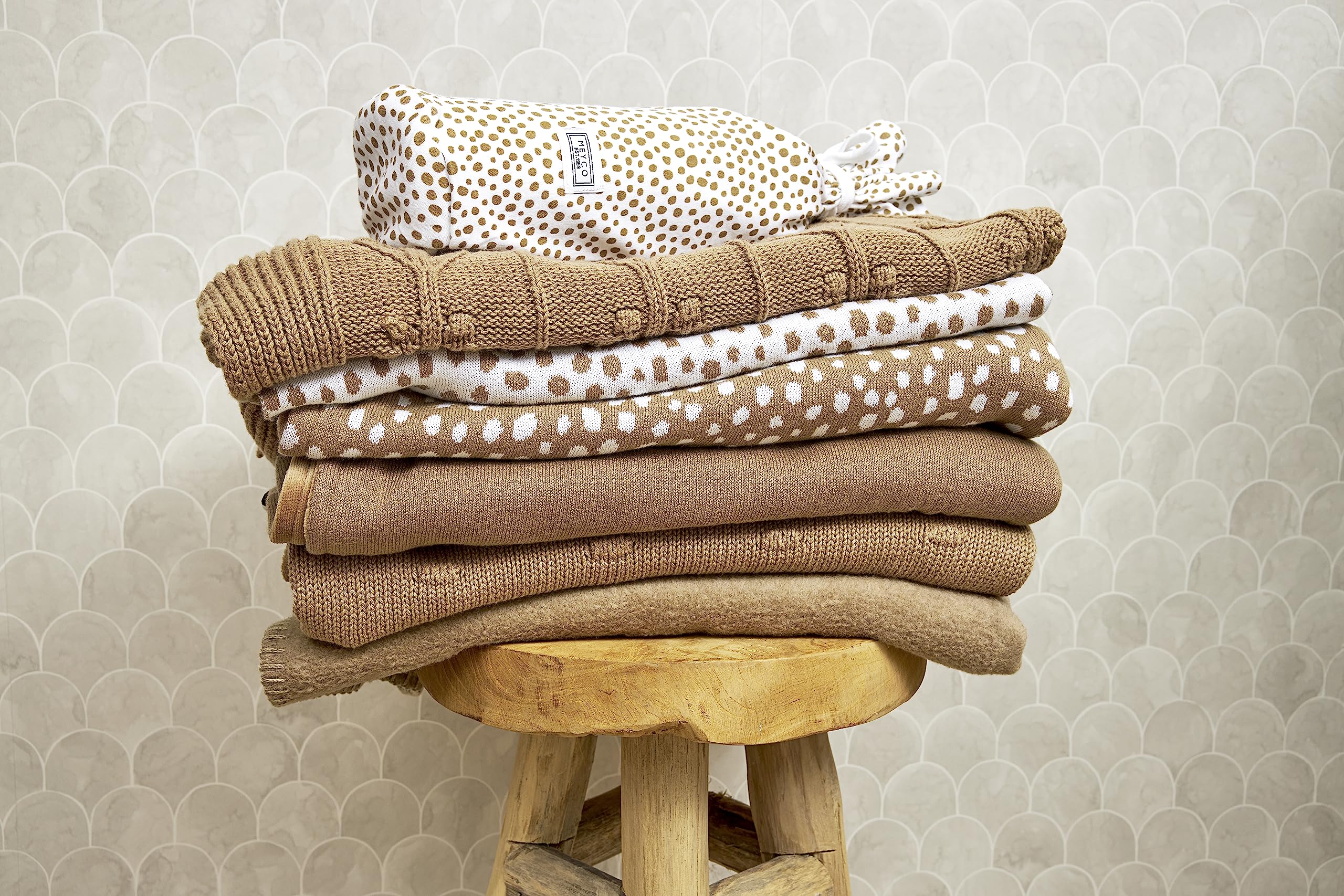 Meyco Baby Knit Basic Velvet - Manta de Punto para Cuna (80% algodón y 20% poliéster, versátil, fácil Cuidado, Transpirable, tamaño: 100 x 150 cm), Color marrón