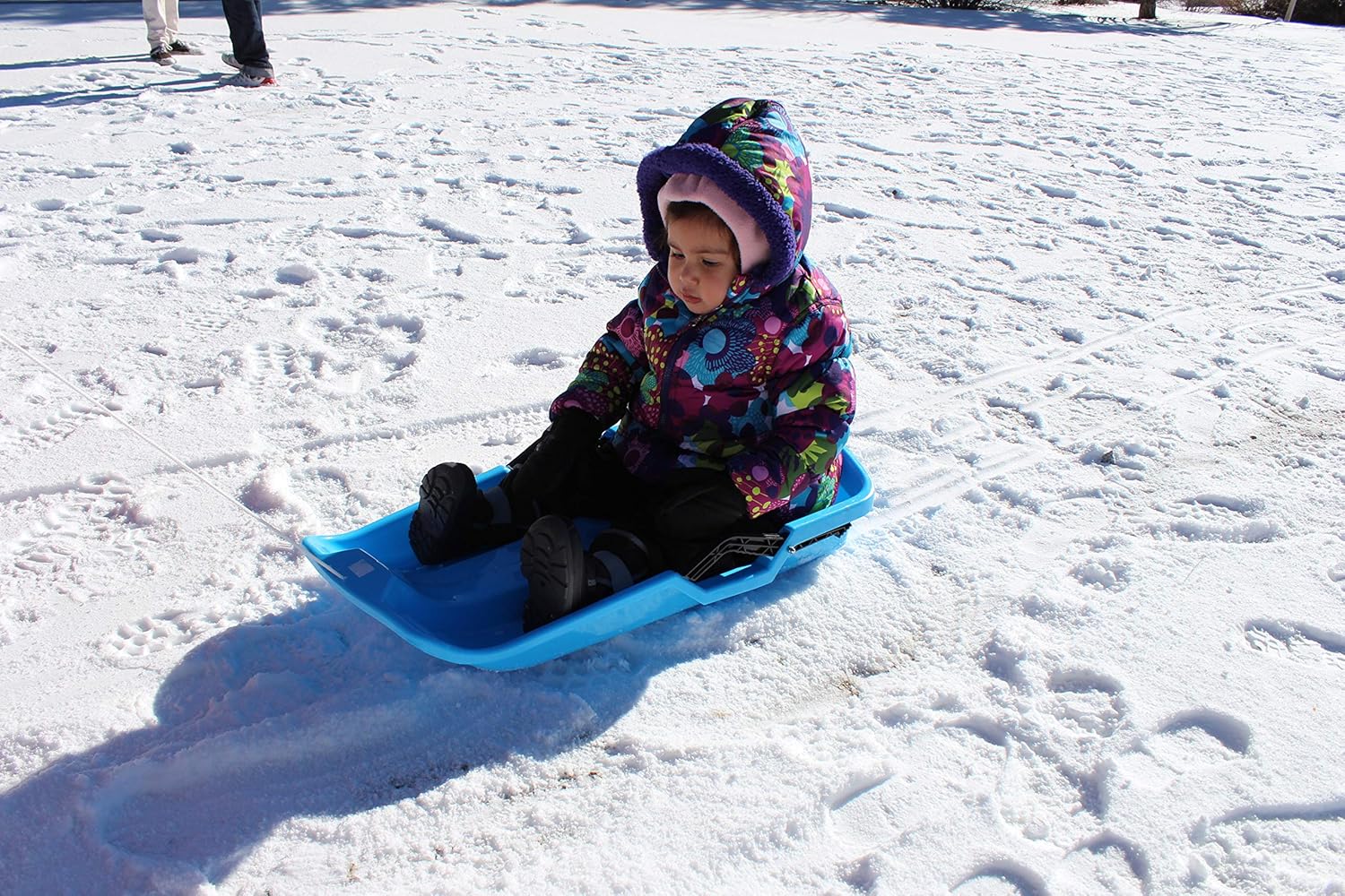 slippery racer downhill thunder flexible kids toddler plastic toboggan snow sled with built in brake system, pull rope, & handle grips 1 pack green