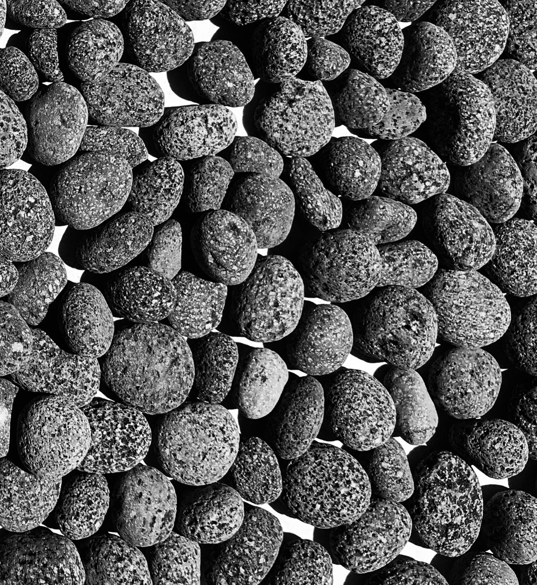 Black Lava Rocks for Fire Pit - 1 to 2 inch 20 lbs - Gas Fireplace Rocks - Black Lava Rock for Propane Fire Pit - Decorative Lava Stone Volcanic Rock for Outdoor & Indoor Gas Fireplace