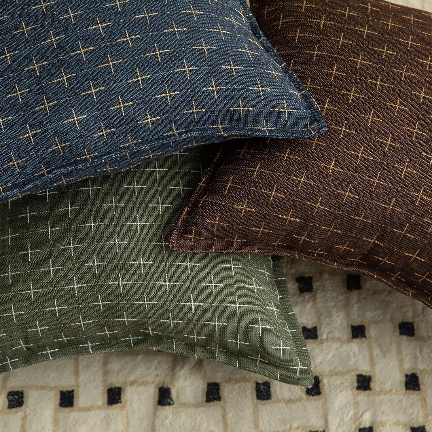 MANDIOO Pack of 2 Burlap Linen Throw Pillow Covers Woven Textured Modern Farmhouse Cushion Covers Pillowcase Decorative Couch Sofa Bed Living Room 16 x 16 Inch Olive Green - Image 5