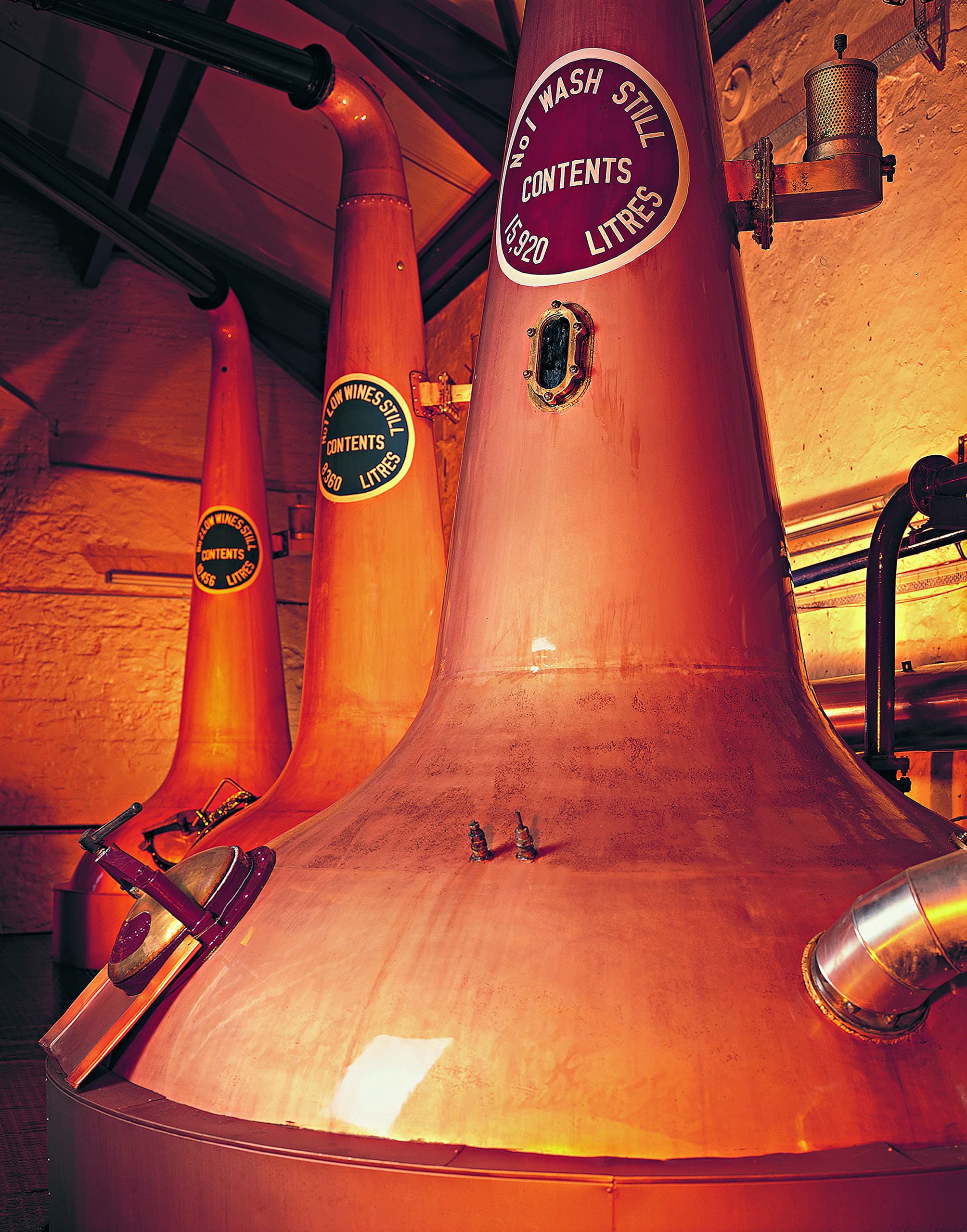 Bushmills 16 anni Single Malt 70cl - Whiskey irlandese invecchiato 16 anni in tre tipologie di legno. 40% vol.