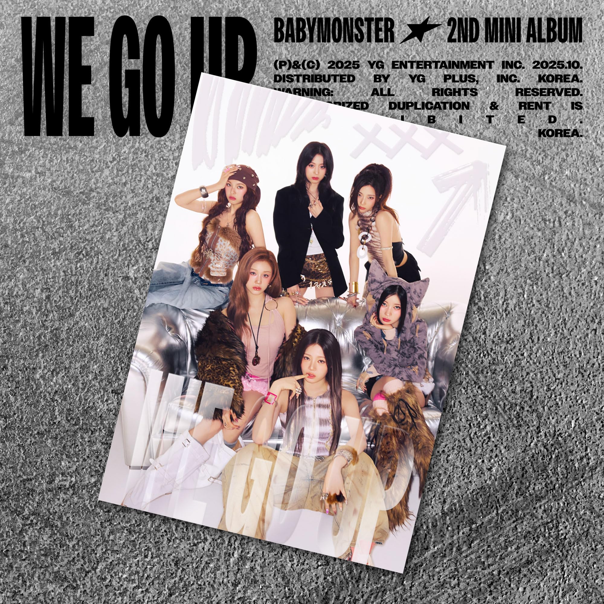 We Go Up Version - Import: 2 Versionen, 10 Postcards, 12 Film, 5 Unit, 6 Selfie Photocards + Sticker