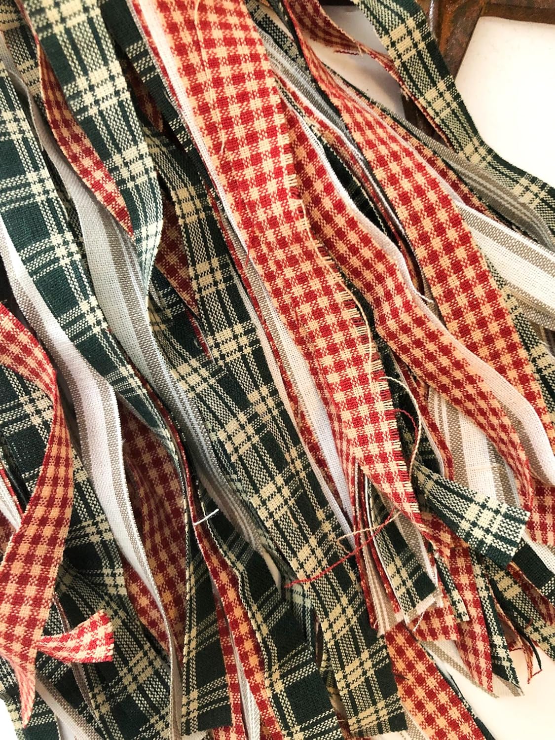50 Christmas Cream Green & Red Stripe Plaid Homespun Fabric Strips – 1/2" x 18" or 1" x 18" – Ideal for Rag Garlands, Wreaths, Ornaments, Jar Decor, Gift Wrapping, Tags, and DIY Crafts (0.5 inches)