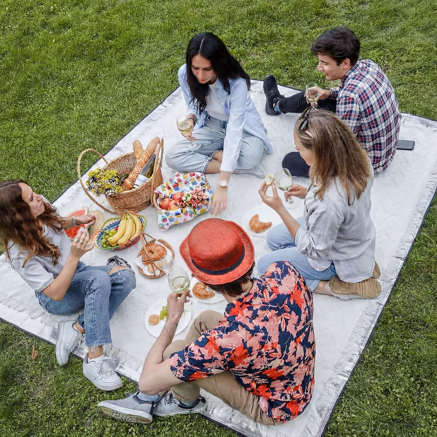 110×134'' Extra Large Outdoor Picnic Blanket with Waterproof Mat Oversize Beach Woven Cotton Yarn Blanket with Fringe Machine Washable Sandproof Portable for Spring Summer Camping Beach Park