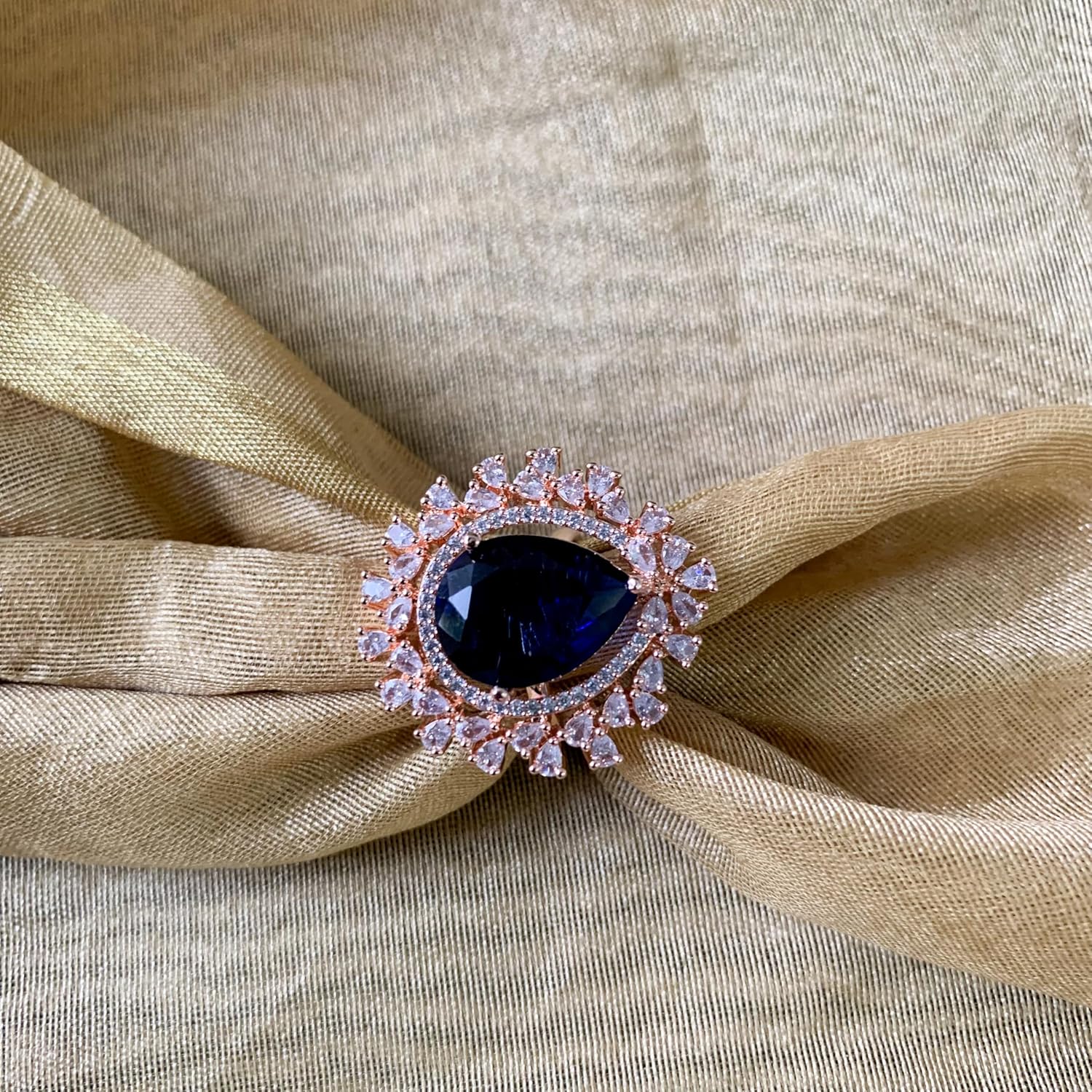 I Jewels Rose Gold Plated Classic Pearl Teardrop Shaped Diamond Cubic ZirconiaComfort Fit Big Band Finger Ring For Wedding Party Prom Women/Girls (FL244Bl)