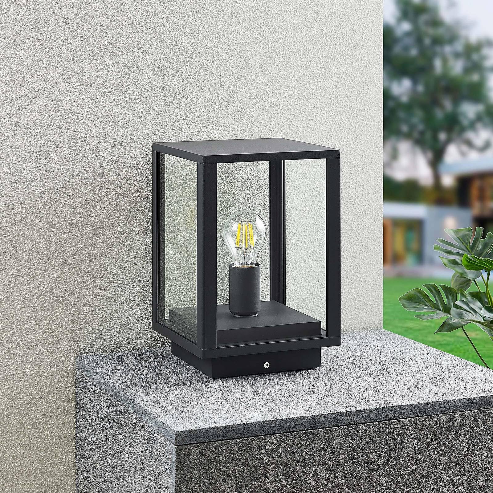 Lindby baliza de jardín en antracita, luz camino exterior | lámpara de jardín ip44 protección contra salpicaduras, e27, h: 29 cm, moderno, de vidrio para terraza