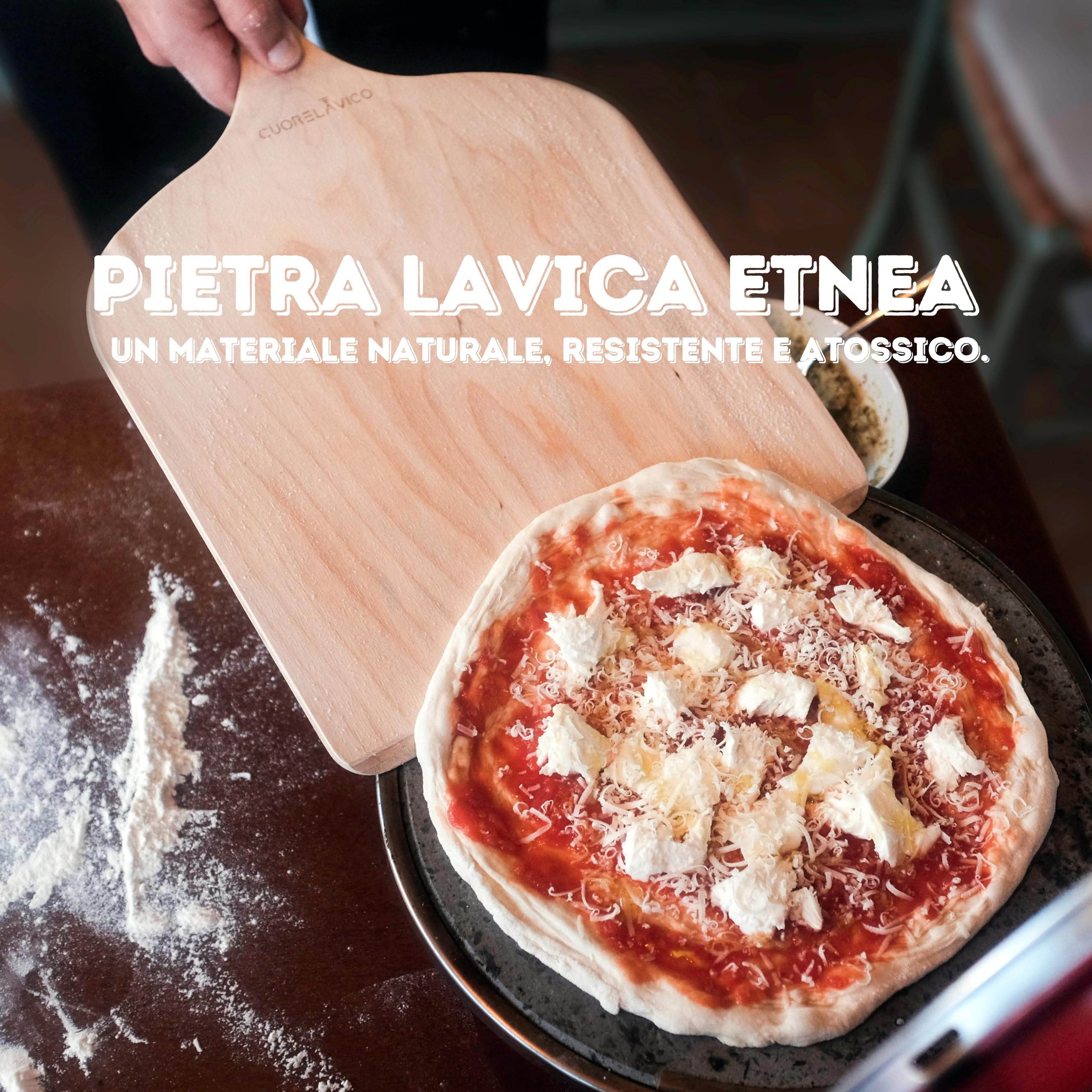 CUORE LAVICO – KIT PIASTRA REFRATTARIA IN PIETRA LAVICA ETNEA TONDA PER PIZZA DIAMETRO 33 CM + PALA - SP. 1 CM COMPATIBILE CON FORNO ILLILLO - MADE IN ITALY
