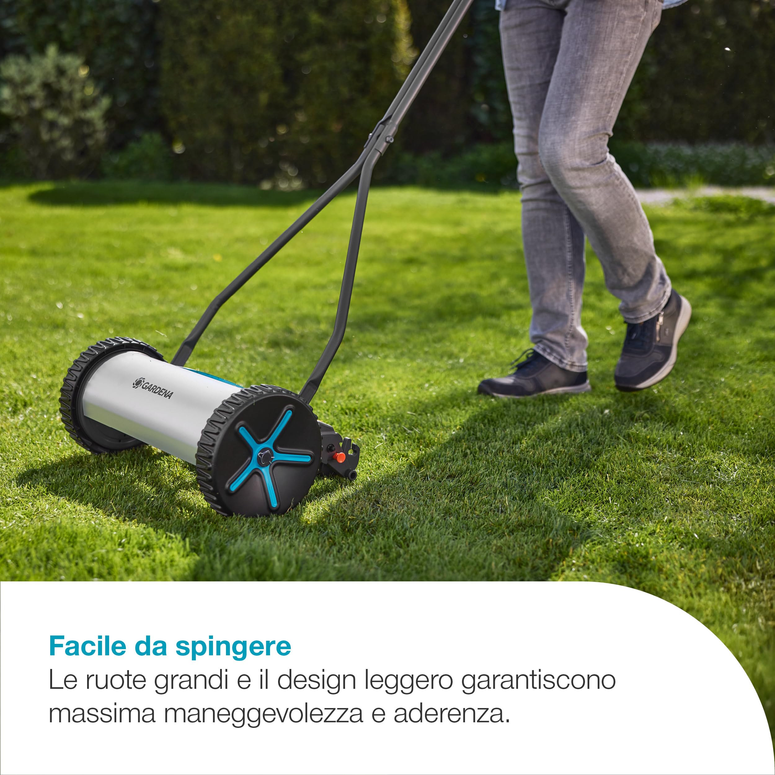 Gardena Rasaprato a Mano Elicoidale Comfort 330 Rasaprato a mano elicoidale: Prato all'Inglese, Larghezza di taglio da 33 cm, Senza fili, Facile da manovrare, Per prati fino a 150 m² (11750-20)