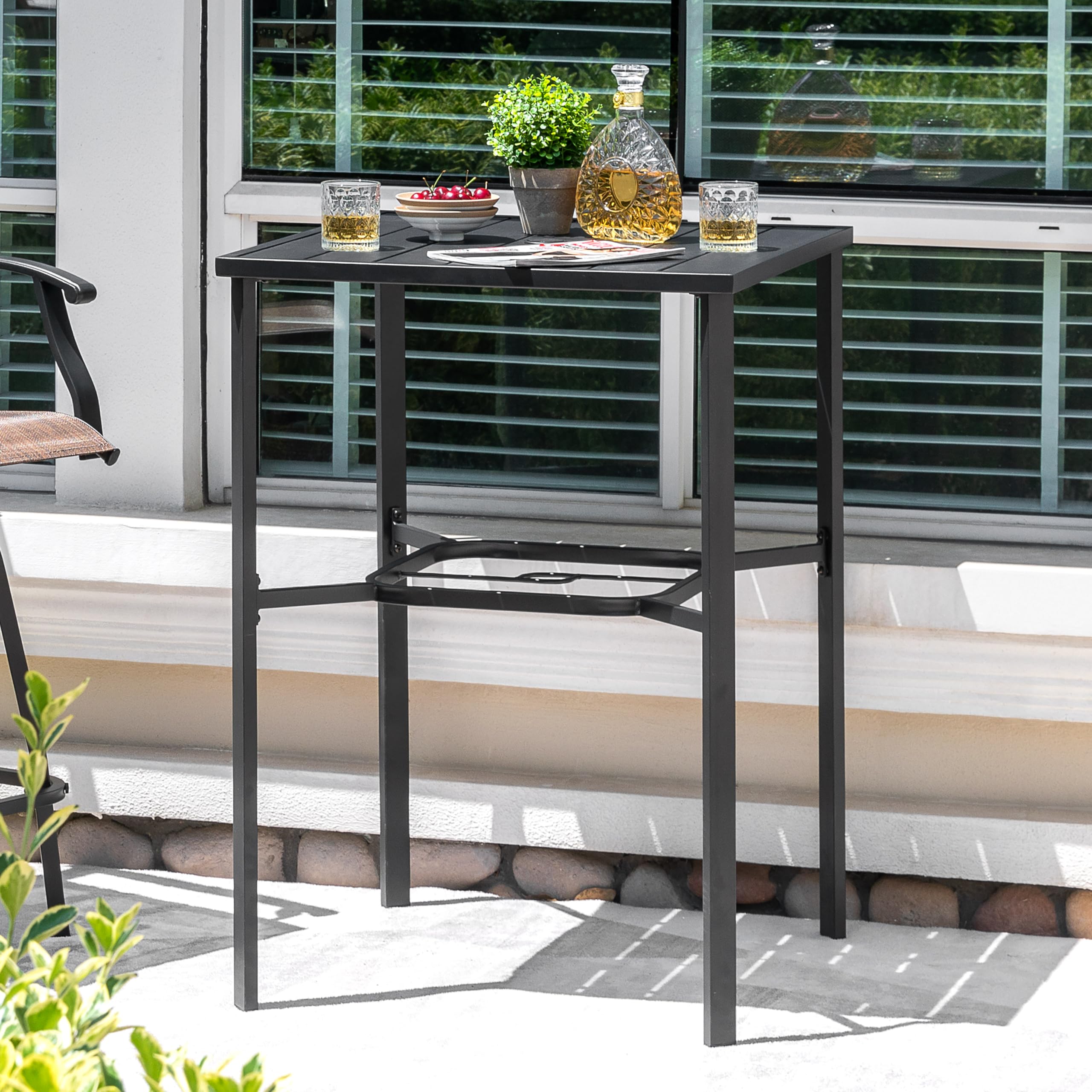 Avestar Outdoor 71 cm Quadratischer Bartisch mit Sonnenschirmloch, Stehtisch, Lattenrost-Tischplatte mit pulverbeschichtetem Metallgestell, für Terrasse, Garten, Hinterhof und Balkon, Schwarz