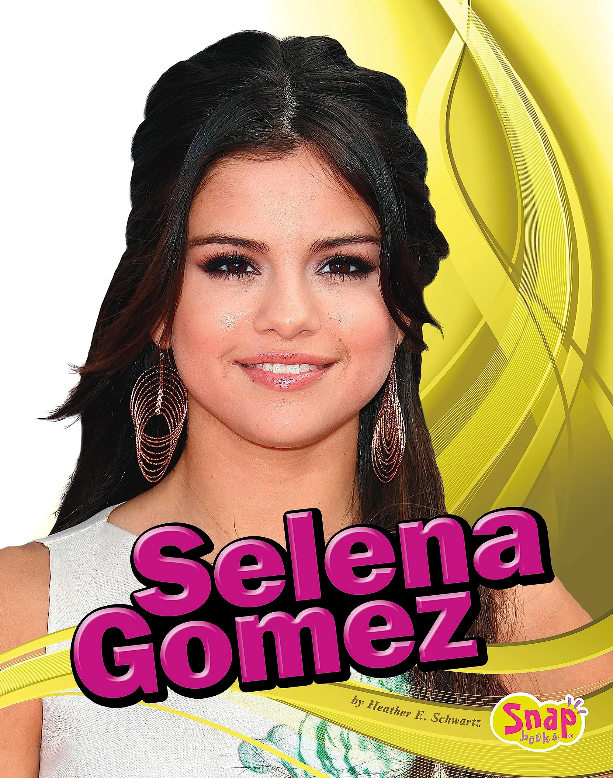 Selena Gomez (Star Biographies)