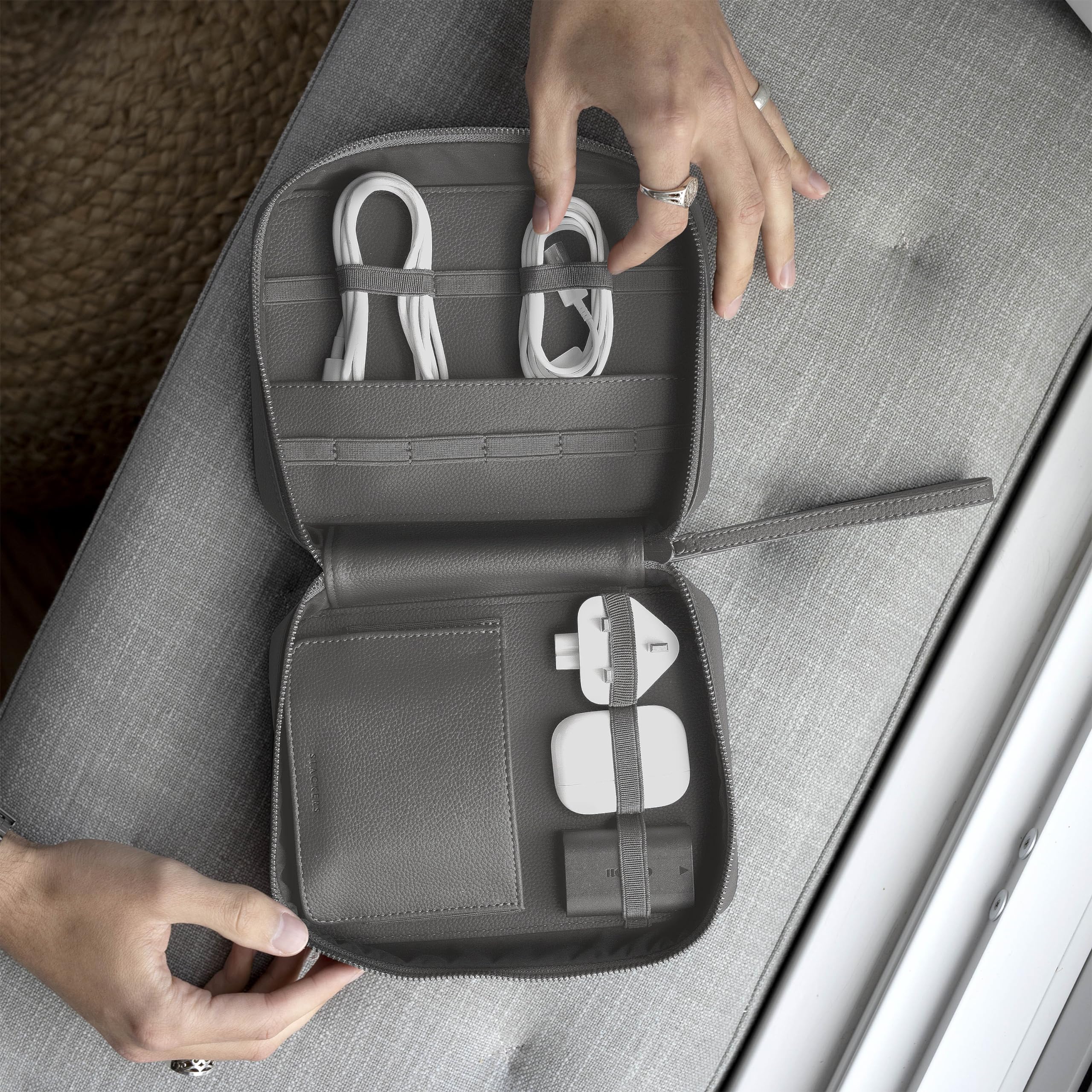 Stackers Slate Grey Cable Tidy - Image 2