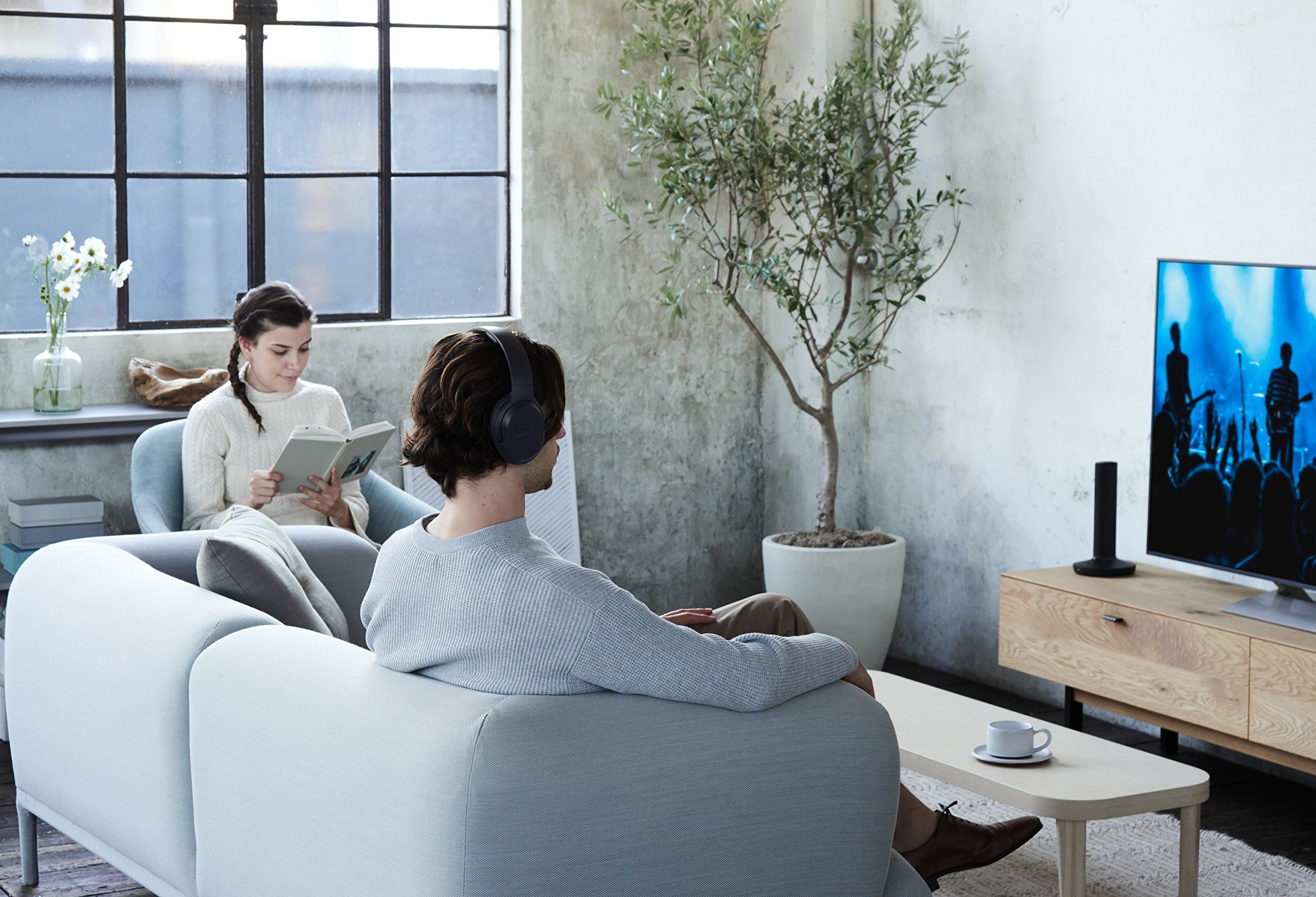 Sony MDR-RF895RK - Cuffie TV wireless over-ear con riduzione del rumore, Base di ricarica, Portata 100 metri, Batteria fino a 20 ore, Nero