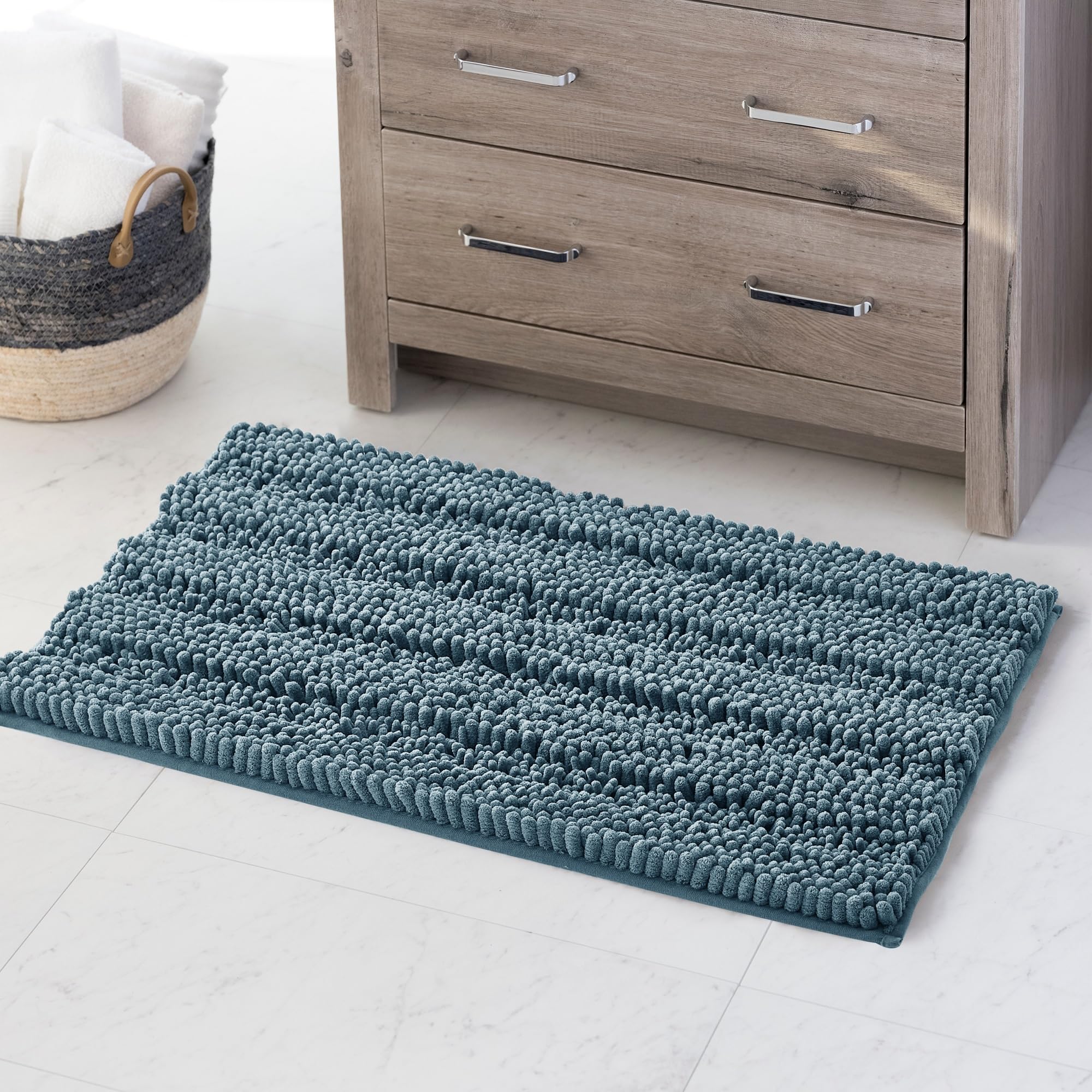 KGORGE Non Skid Bathroom Rugs - Easy Wash Absorbent Thick Shaggy Quick Dry Dirt Resistance Floor Mats for Kitchen Shower Tub Arctic Blue Small Bath