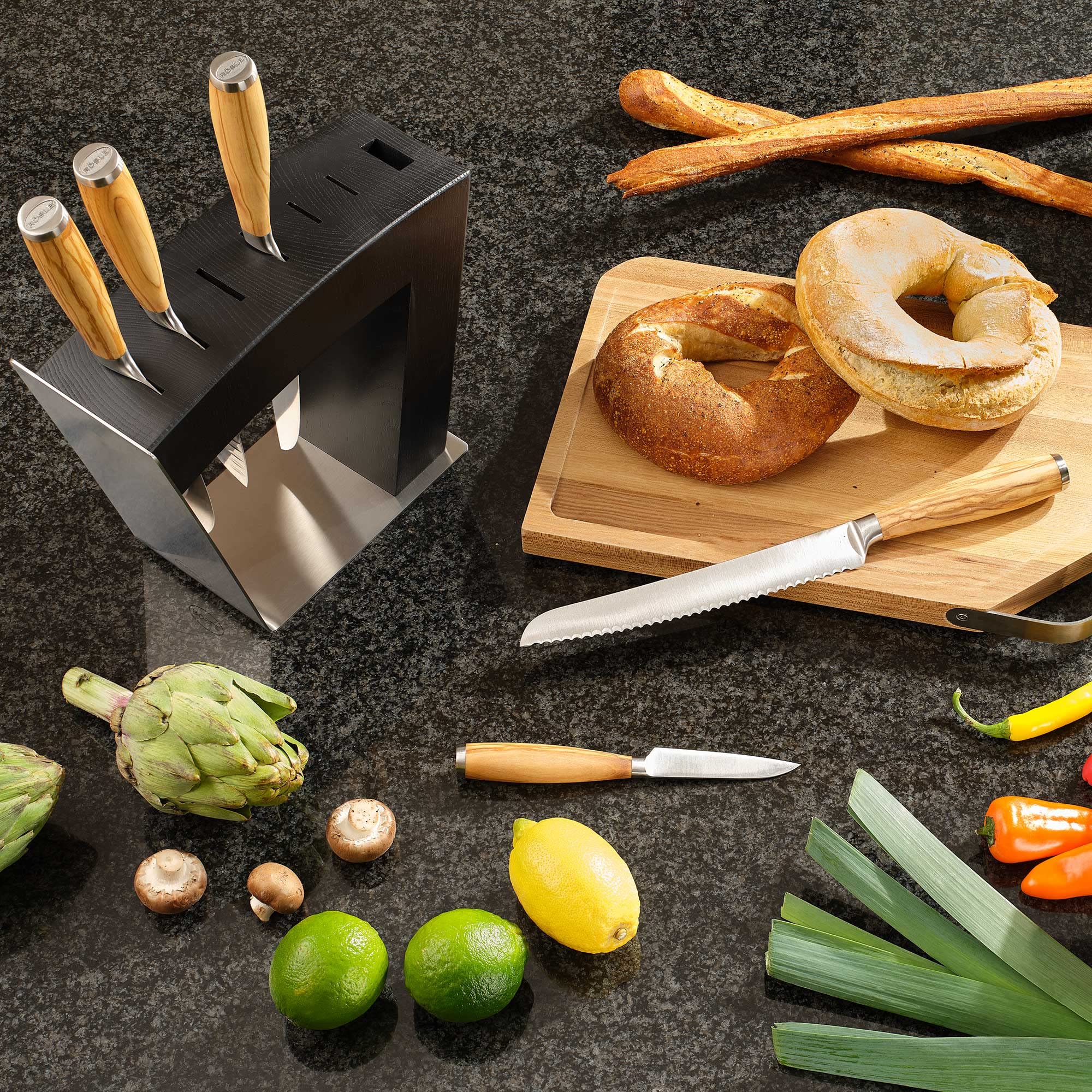 RÖSLE Gemüsemesser Artesano 9 cm - Hochwertiges Küchenmesser zum Schneiden von Obst und Gemüse, ein scharfes Schneidemesser mit ergonomischem Griff aus Olivenholz | Made in Solingen, X50CrMOV15 Stahl, zum Schneiden und Dekorieren von Obst und Gemüse, eisg