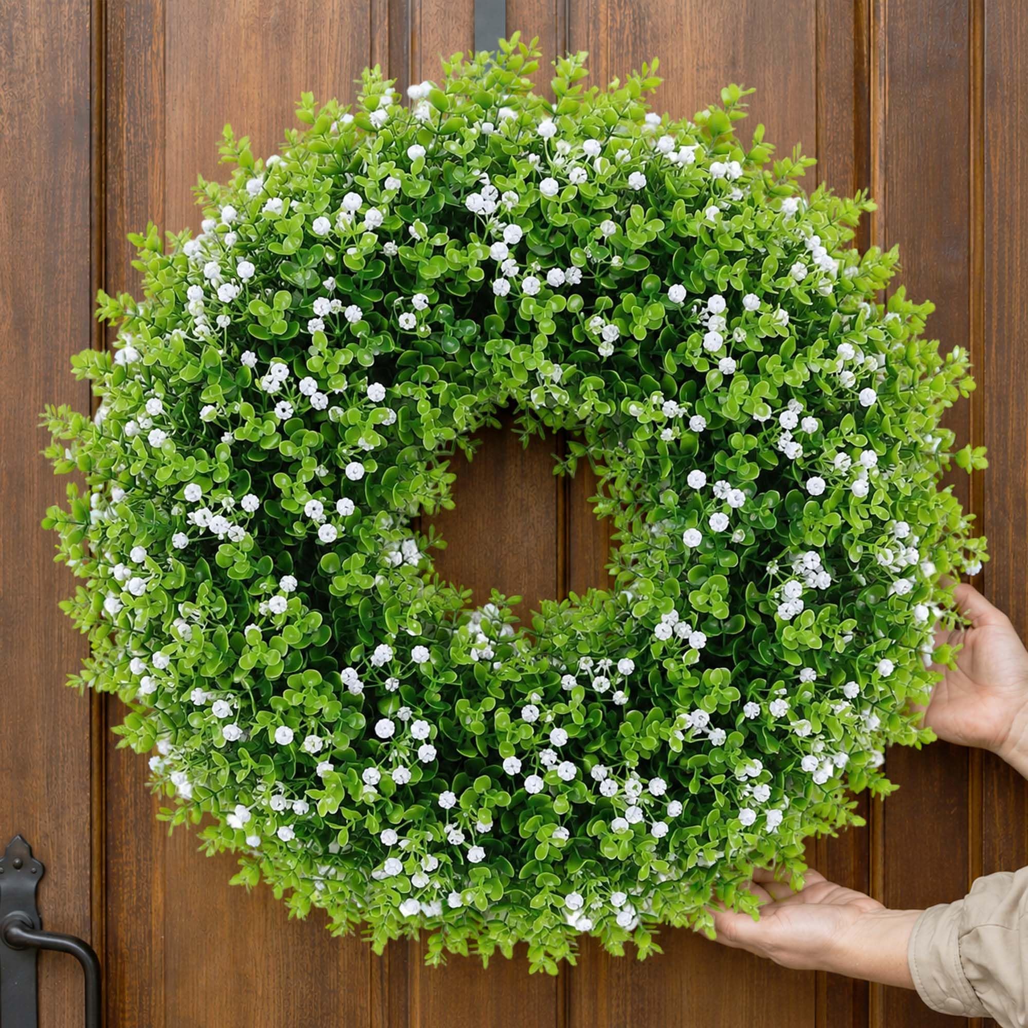 Photo 1 of Modalove 20'' Boxwood Wreath