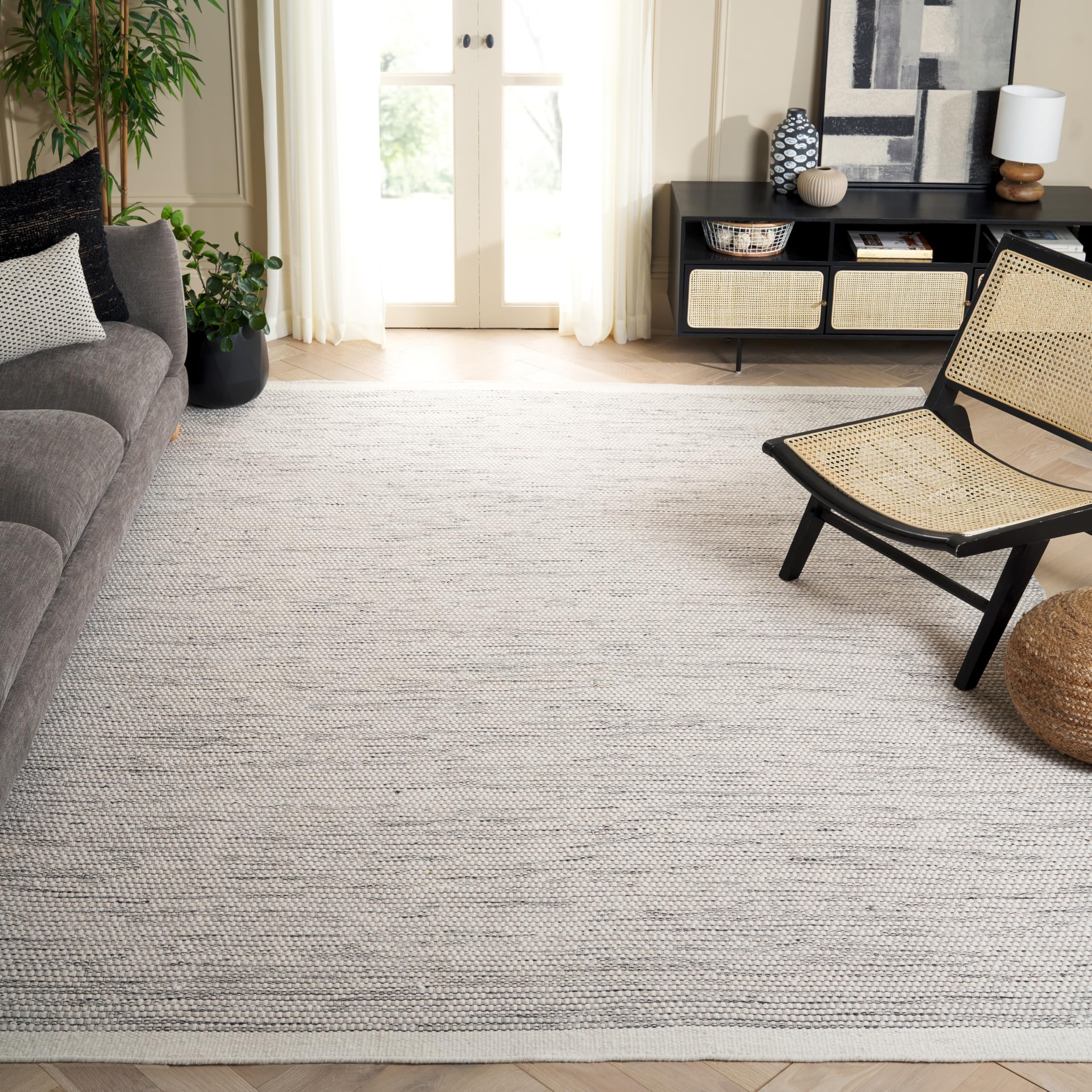 SAFAVIEH Vermont Collection Area Rug - 9' x 12', Ivory & Black, Handmade Wool, Ideal for High Traffic Areas in Living Room, Bedroom (VRM807C)