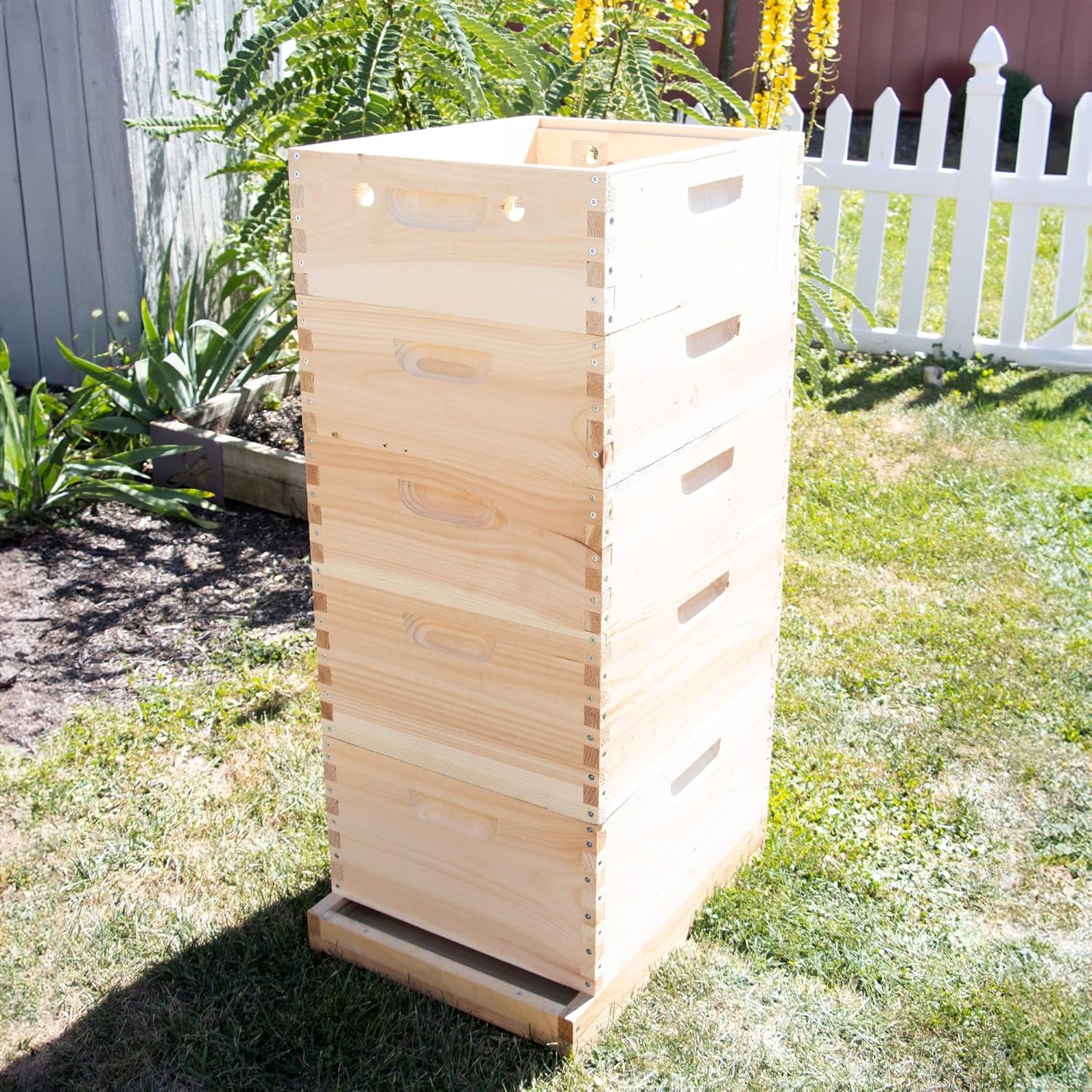 Stoney Acres Quilt Box Winter Hive Topper, Beekeeping Insulated Box for Winter Protection, Helps Retain Heat, Fits 10-Frame Langstroth Beehives