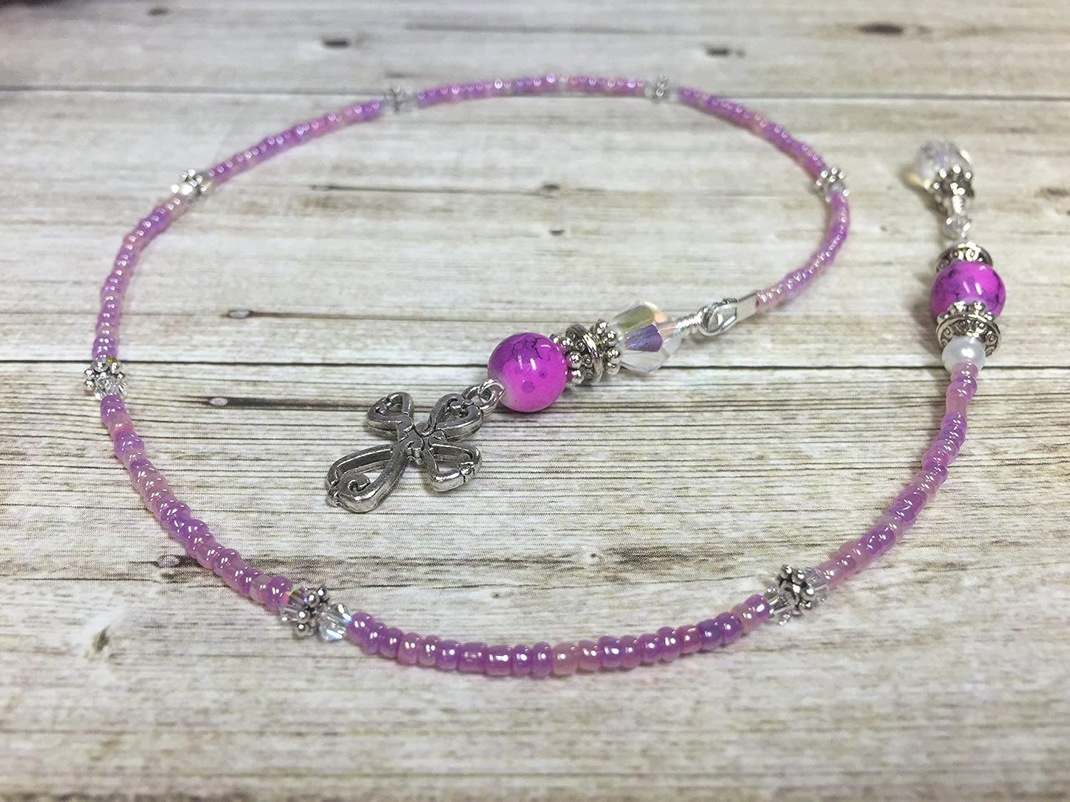 Handmade Beaded Bookmark with Cross Charm, Bible Book Thong, Reading Acessories