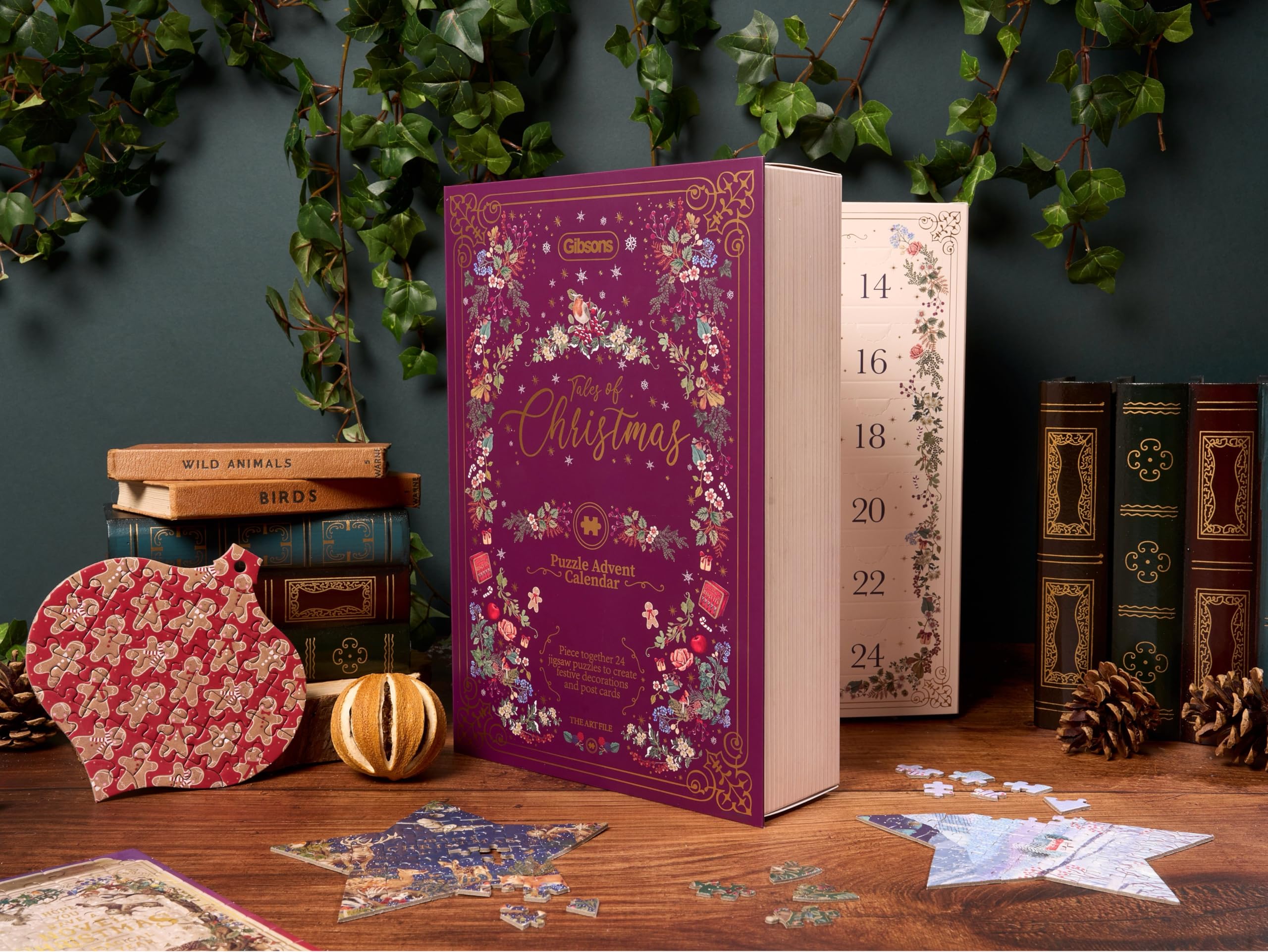 Gibsons The Art File Collection - Calendario dell'Avvento "Racconti di Natale", 24 mini puzzle natalizi giornalieri per adulti e bambini, set regalo per il conto alla rovescia delle festività