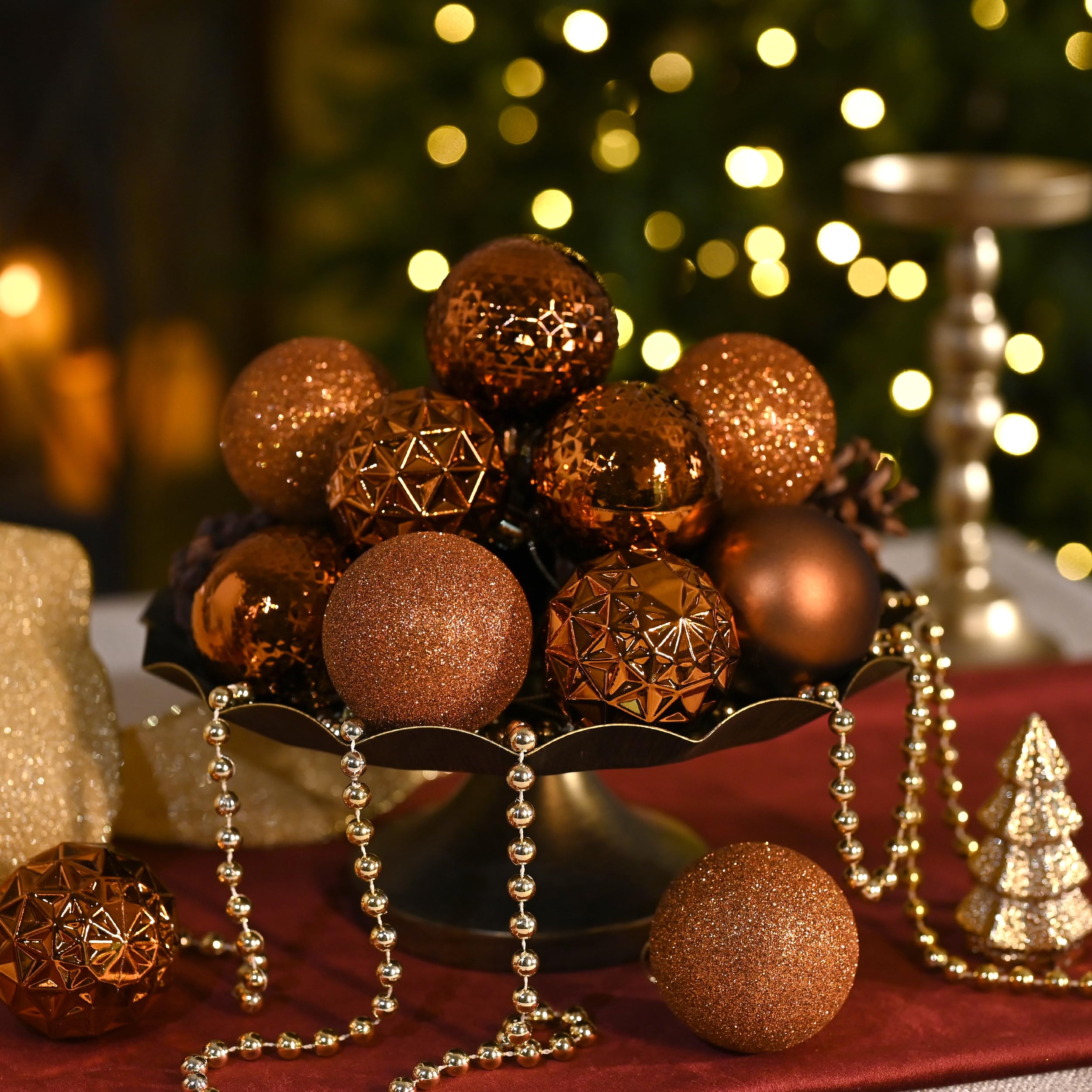 Valery Madelyn Lot de 50 boules de Noël incassables pour sapin de Noël en vrac, 6 cm, décorations à suspendre pour Noël, Saint-Valentin, Saint-Patrick, fêtes de Mardi Gras